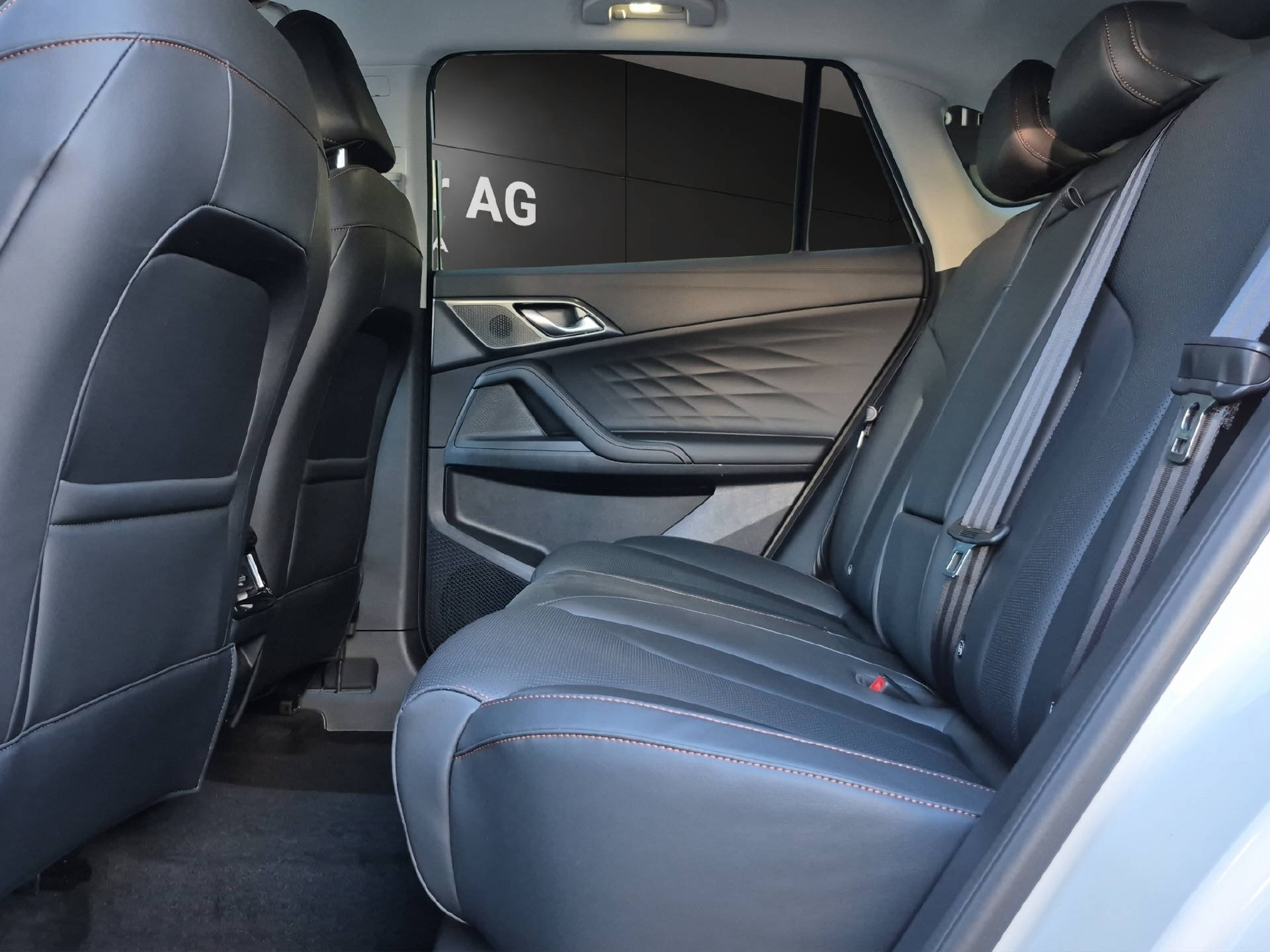 MG HS 1.5 Hybrid Luxury-image-11