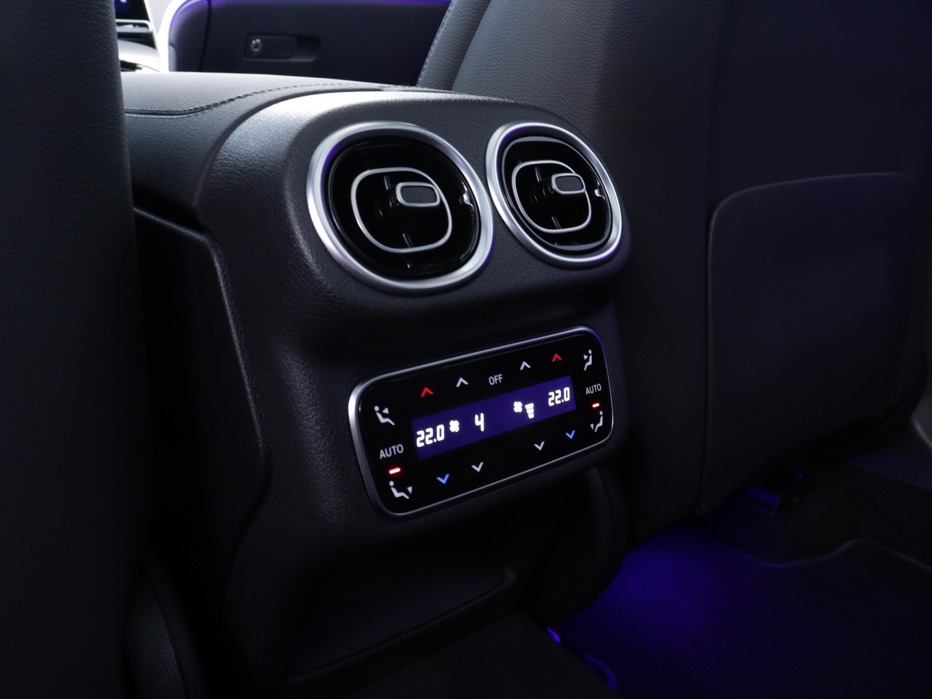 MERCEDES-BENZ GLC 400 e EQ Star AMG Line 4matic-image-12