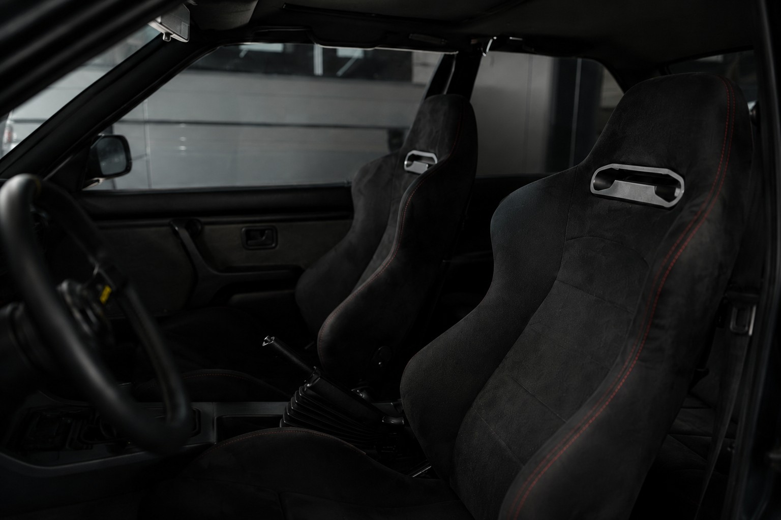 BMW E30 325iX Swiss Spec-image-8
