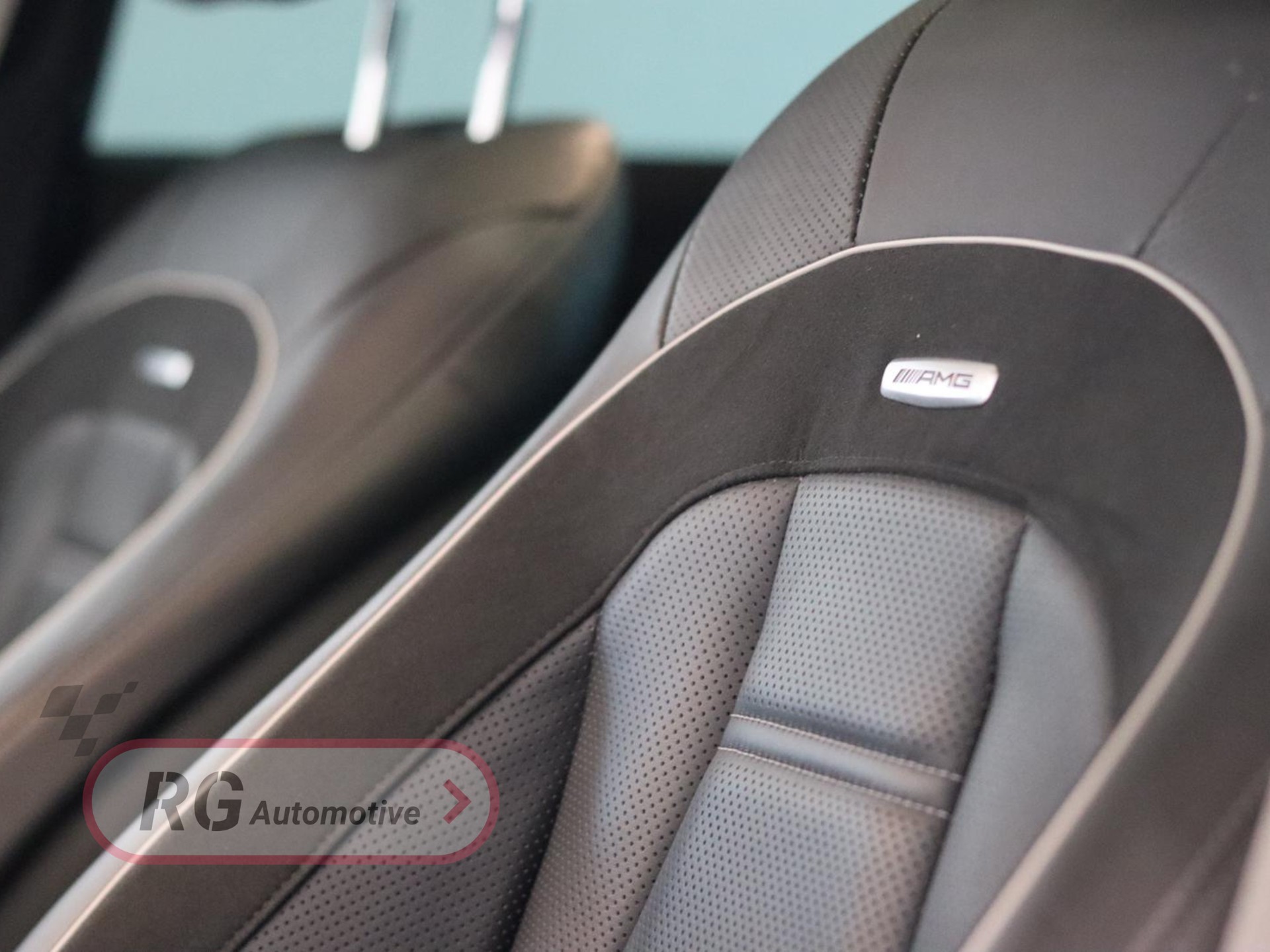 MERCEDES-BENZ E 63 AMG S 4 Matic 9G-Tronic-image-10