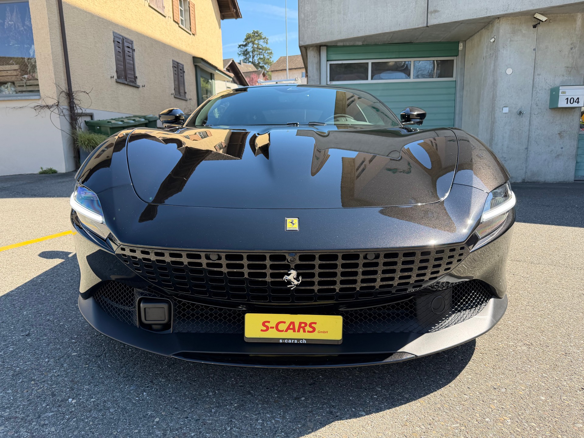 FERRARI Roma 3.9 V8 T-showroom-element-3