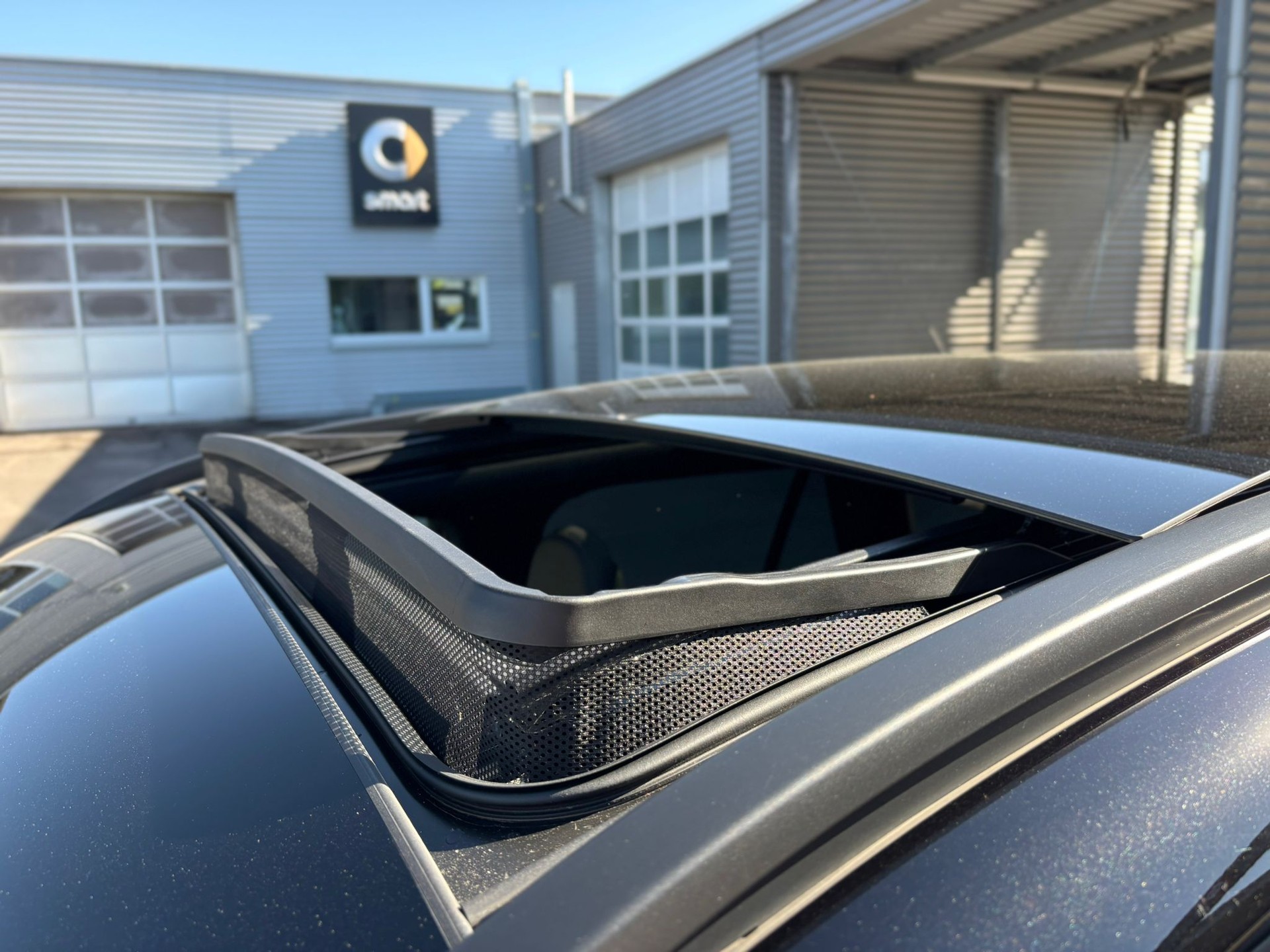 MERCEDES-BENZ GLC 220d AMG-Line 4Matic-image-14