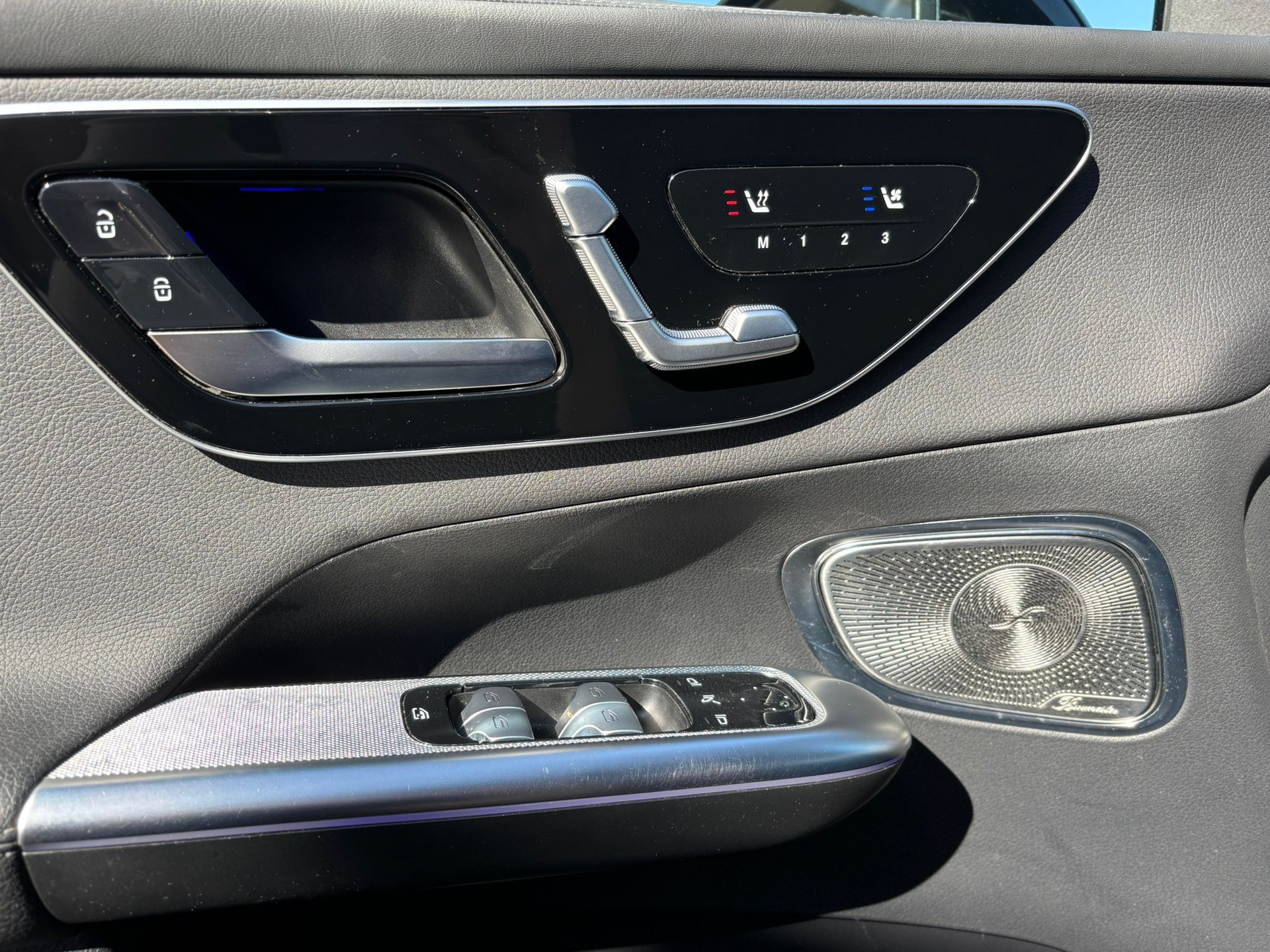 MERCEDES-BENZ GLC 220d AMG-Line 4Matic-image-12
