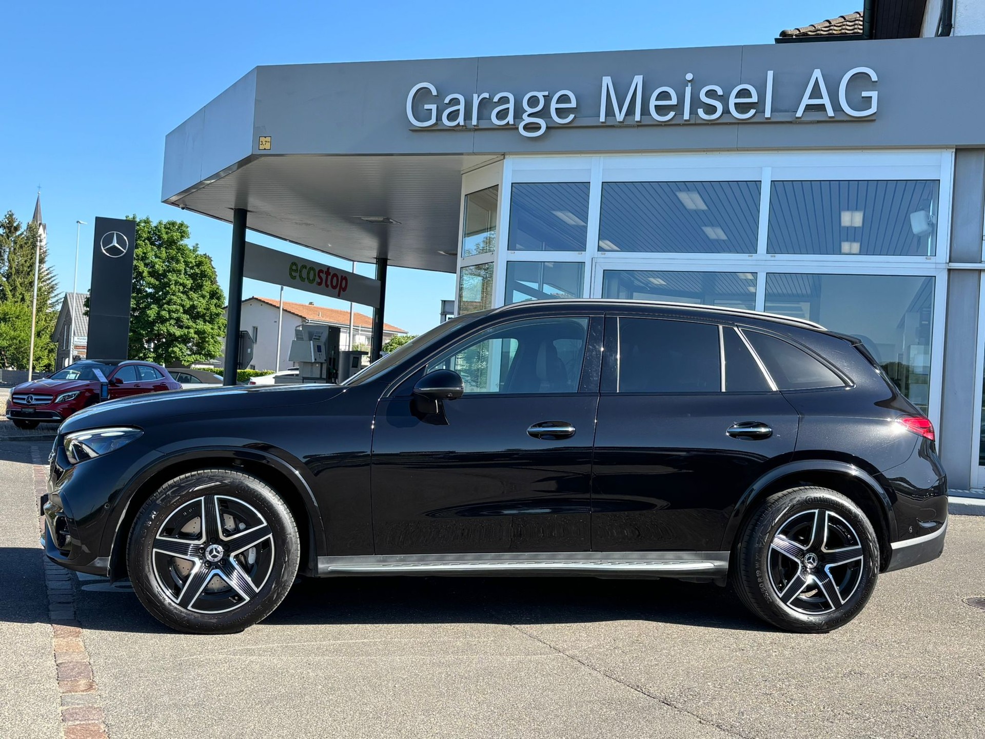MERCEDES-BENZ GLC 220d AMG-Line 4Matic-image-5