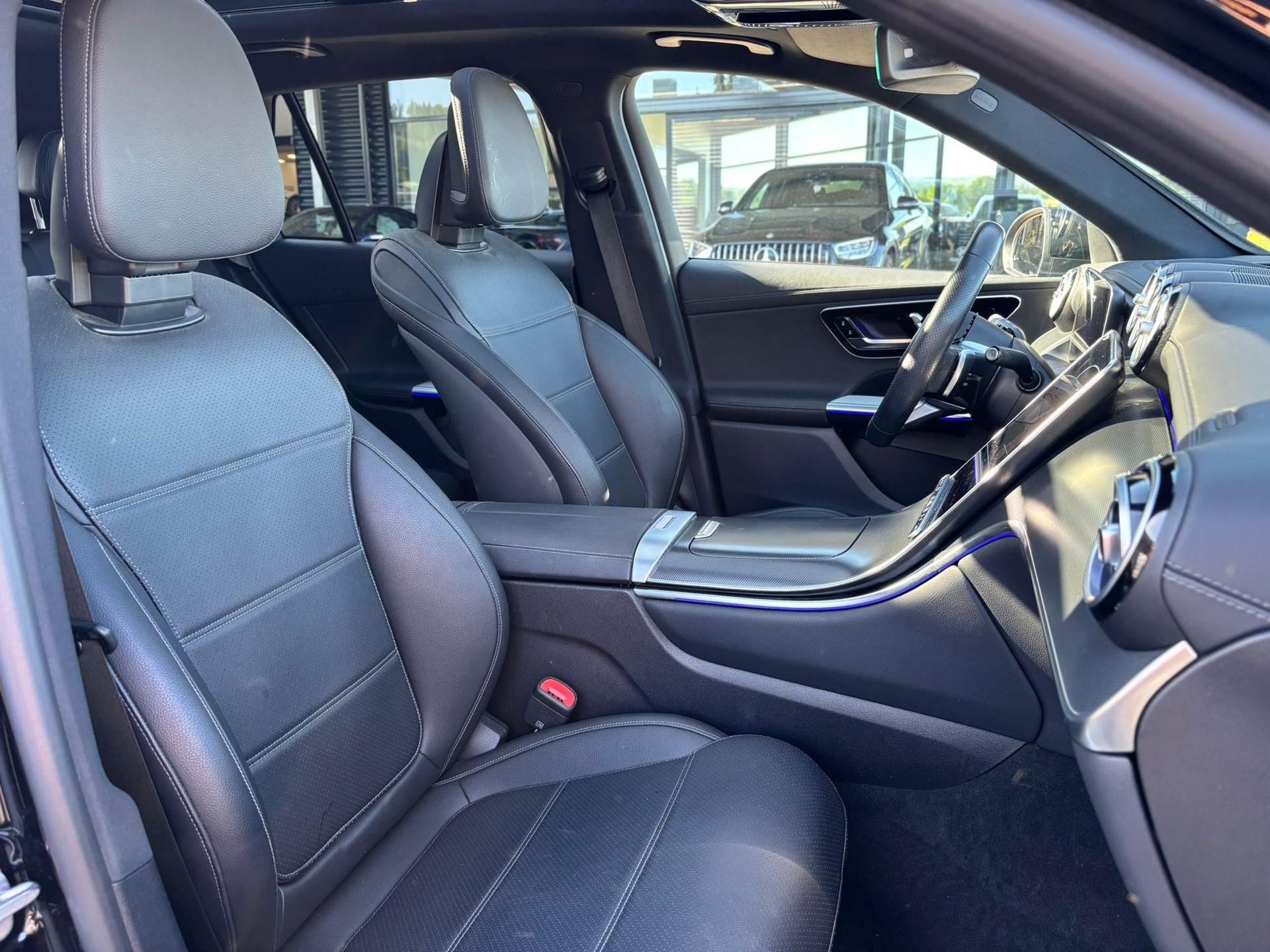 MERCEDES-BENZ GLC 220d AMG-Line 4Matic-image-8