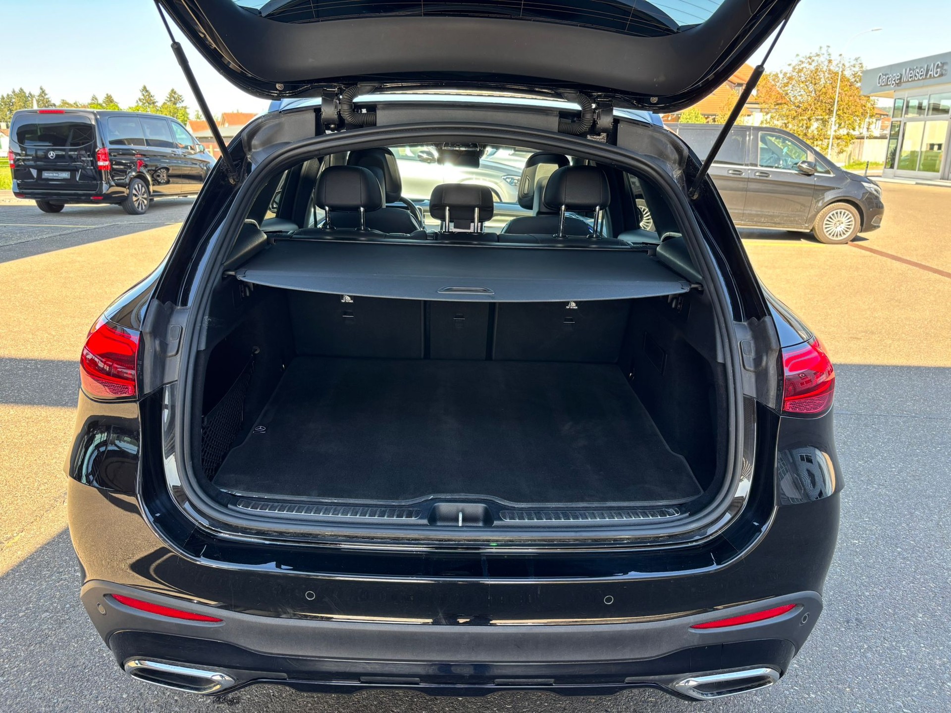 MERCEDES-BENZ GLC 220d AMG-Line 4Matic-image-13