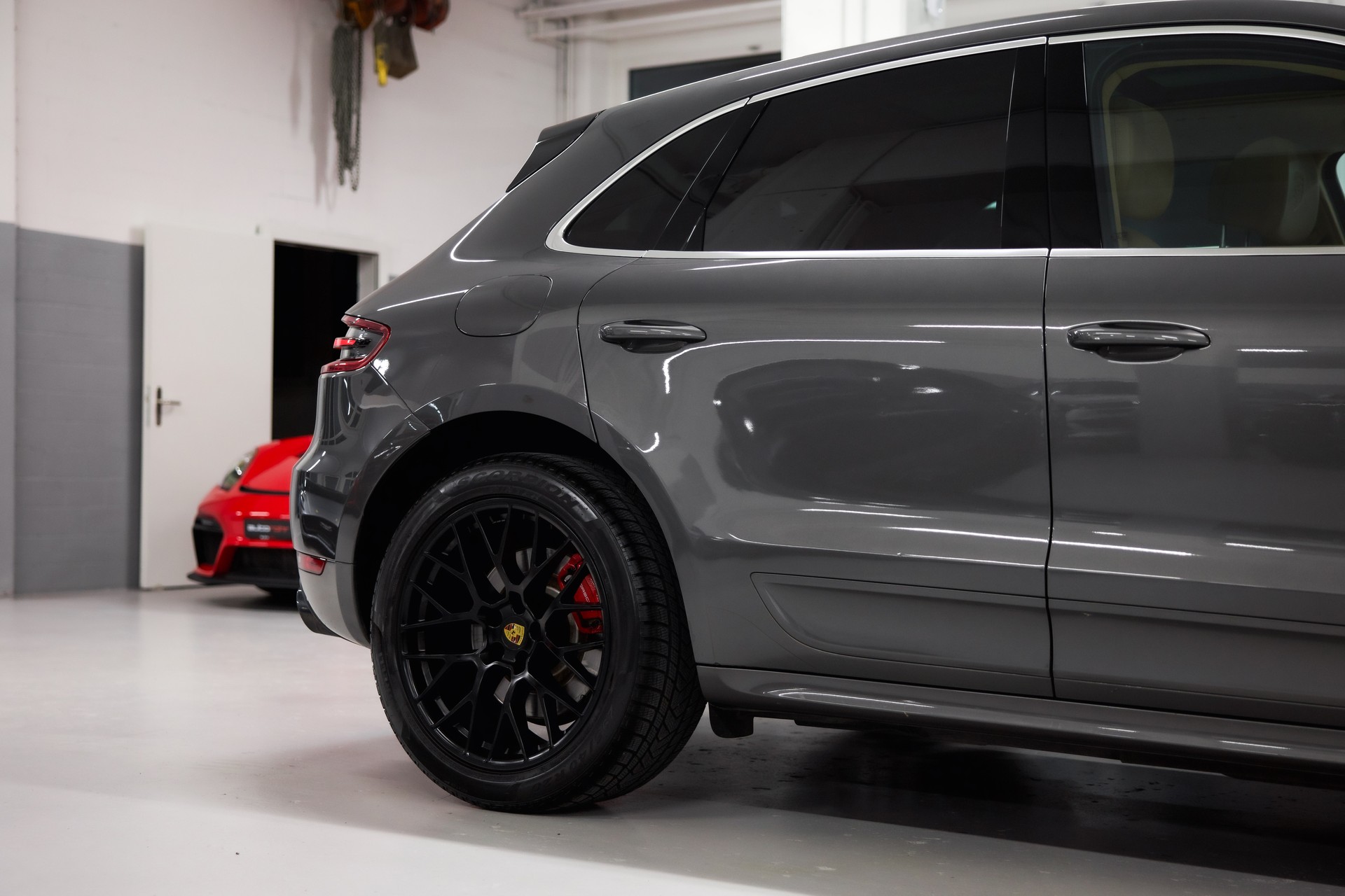 PORSCHE Macan Turbo Performance PDK *approved bis April 2027*-image-9