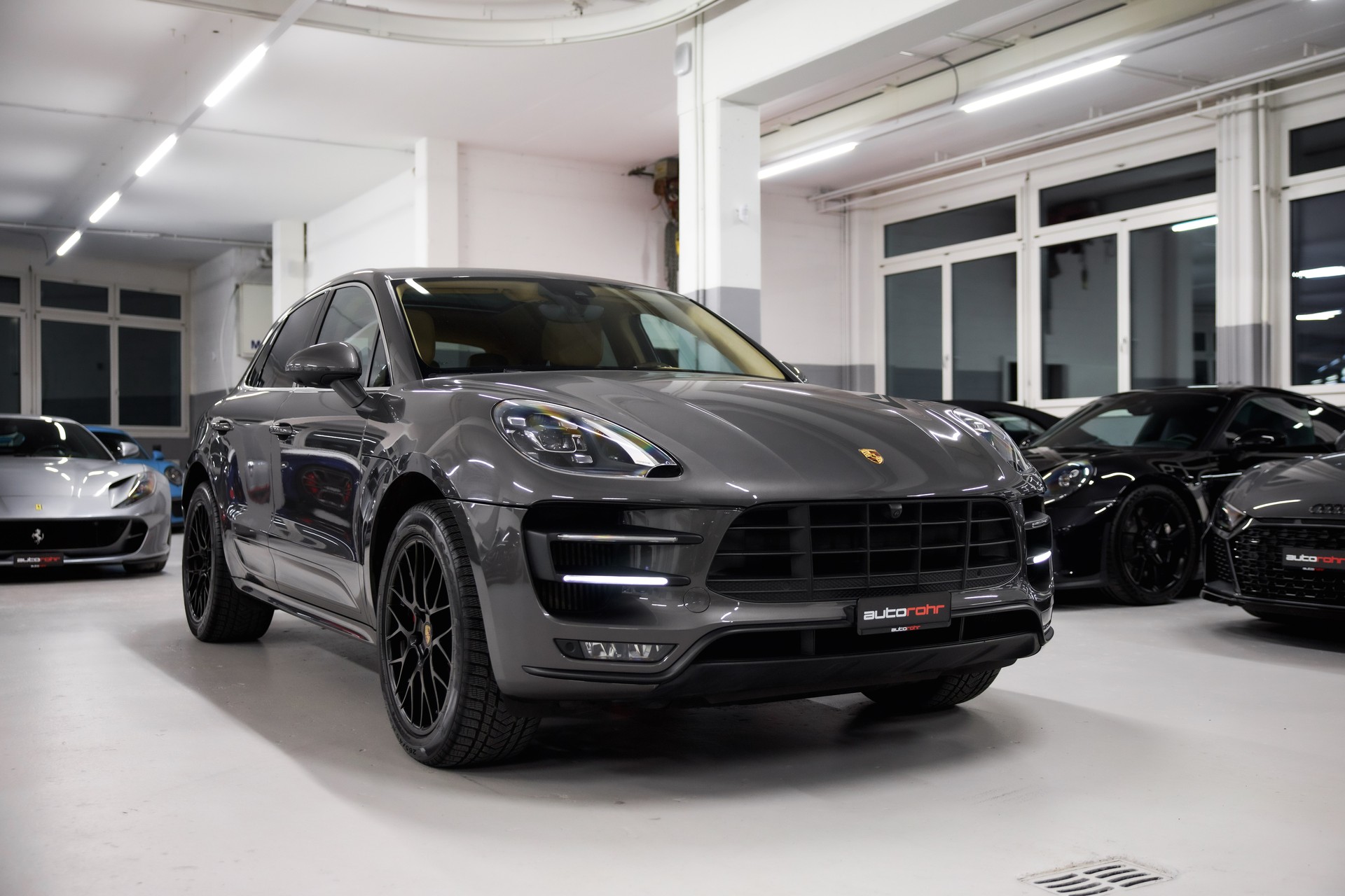 PORSCHE Macan Turbo Performance PDK *approved bis April 2027*-showroom-element-2