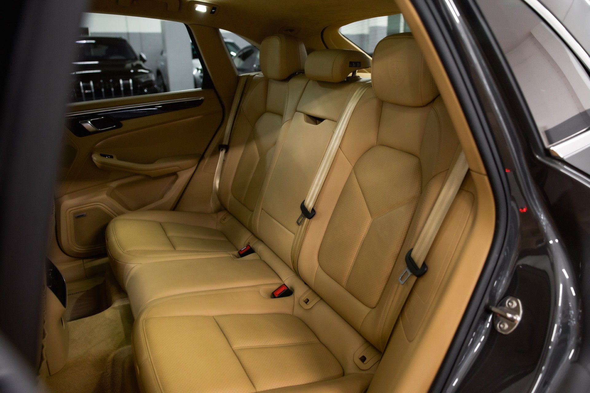 PORSCHE Macan Turbo Performance PDK *approved bis April 2027*-image-19