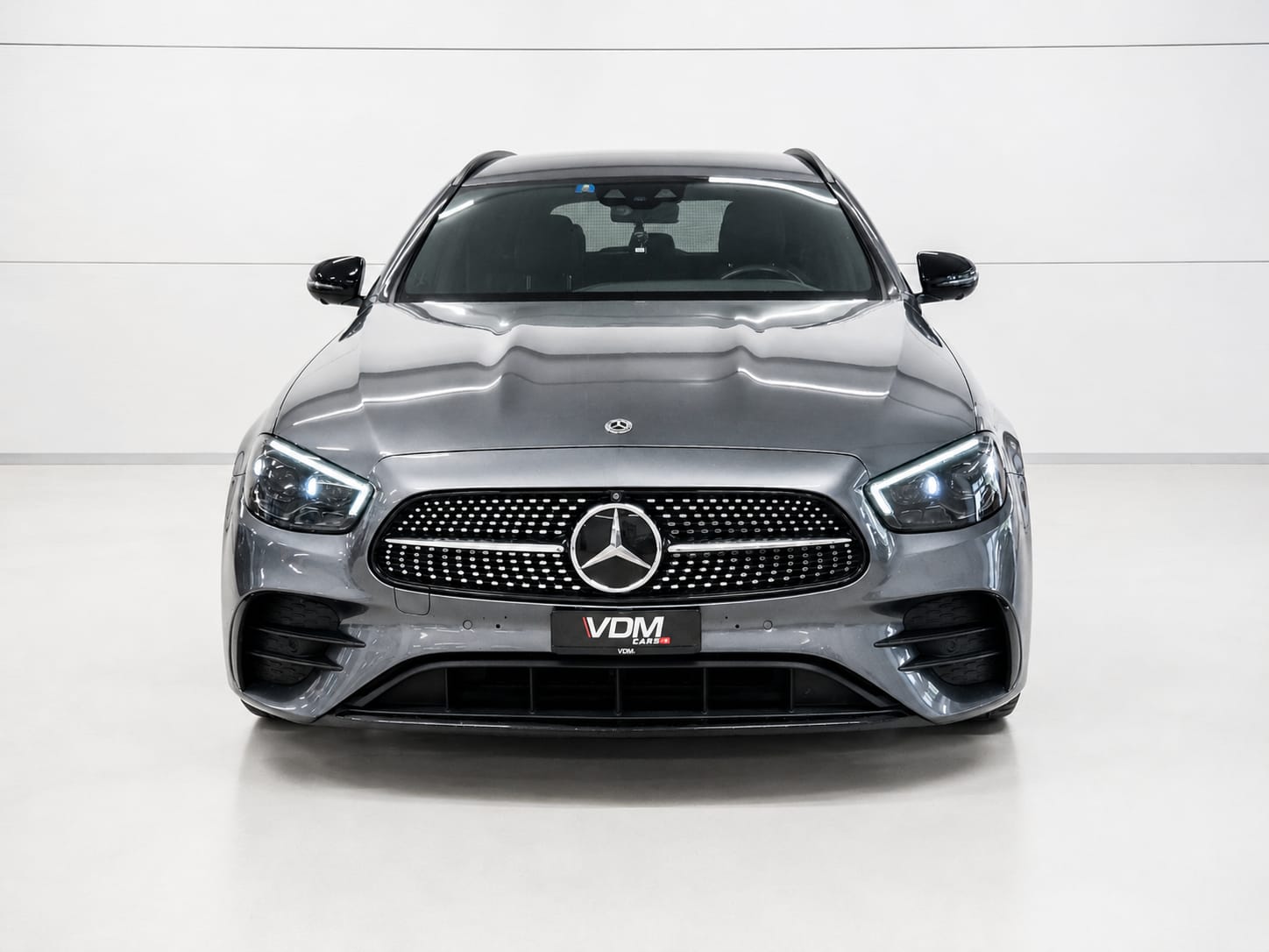 MERCEDES-BENZ E 220 d T AMG Line *Leasing ohne Anzahlung ab 480.--showroom-element-1
