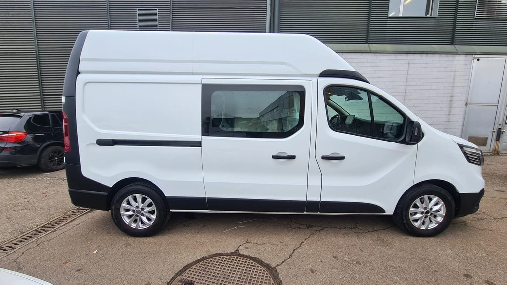 RENAULT Trafic 2.0 Blue dCi 150 Advance L2H2 EN ** 3-Plätzer ** Anh-Kupplung ** Parkhilfe v+h ** Gr-Navi ** RF-Kamera ** Modell 2023 **-image-5