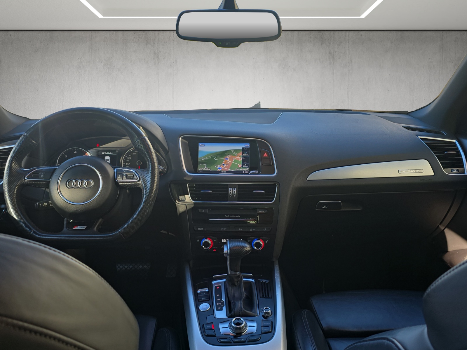 AUDI Q5 2.0 TDI quattro S-tronic-image-8