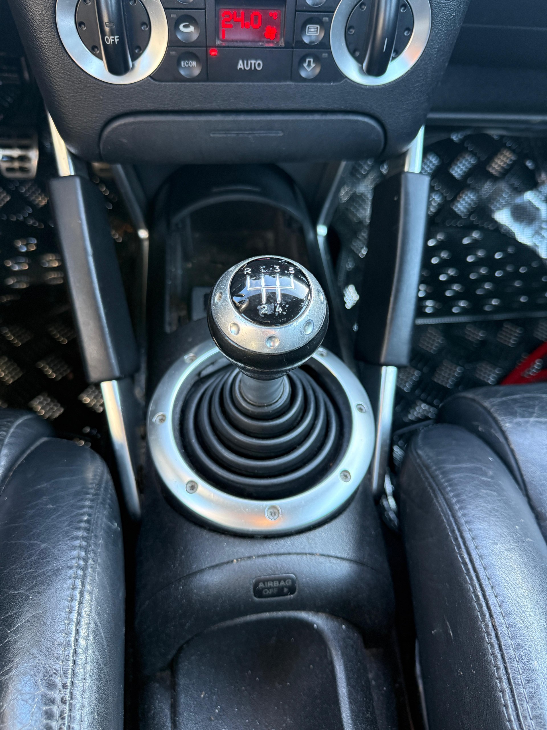 AUDI TT Coupé 1.8 T-image-8
