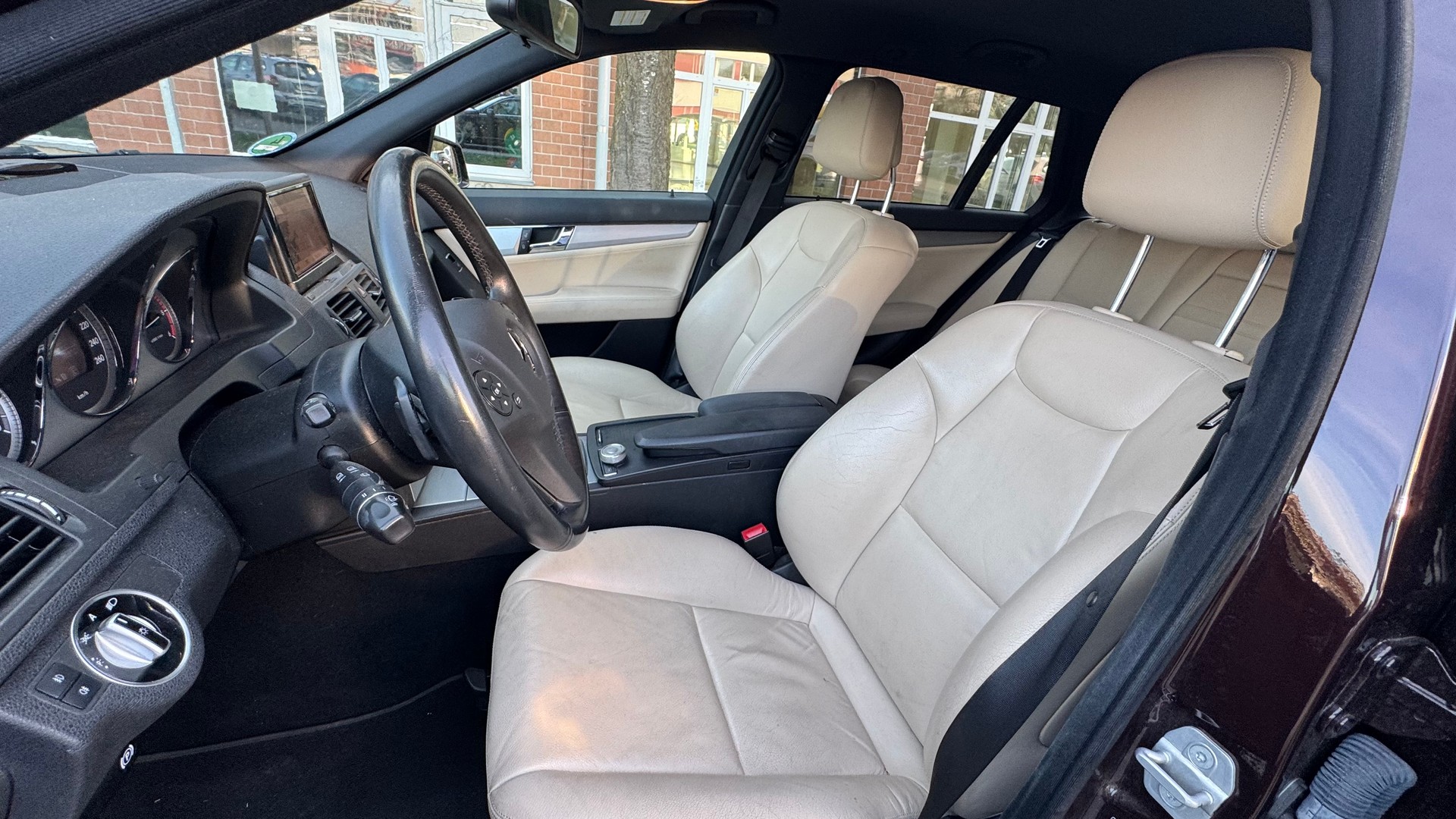 MERCEDES-BENZ C 200 CDI Avantgarde Automatic-image-6