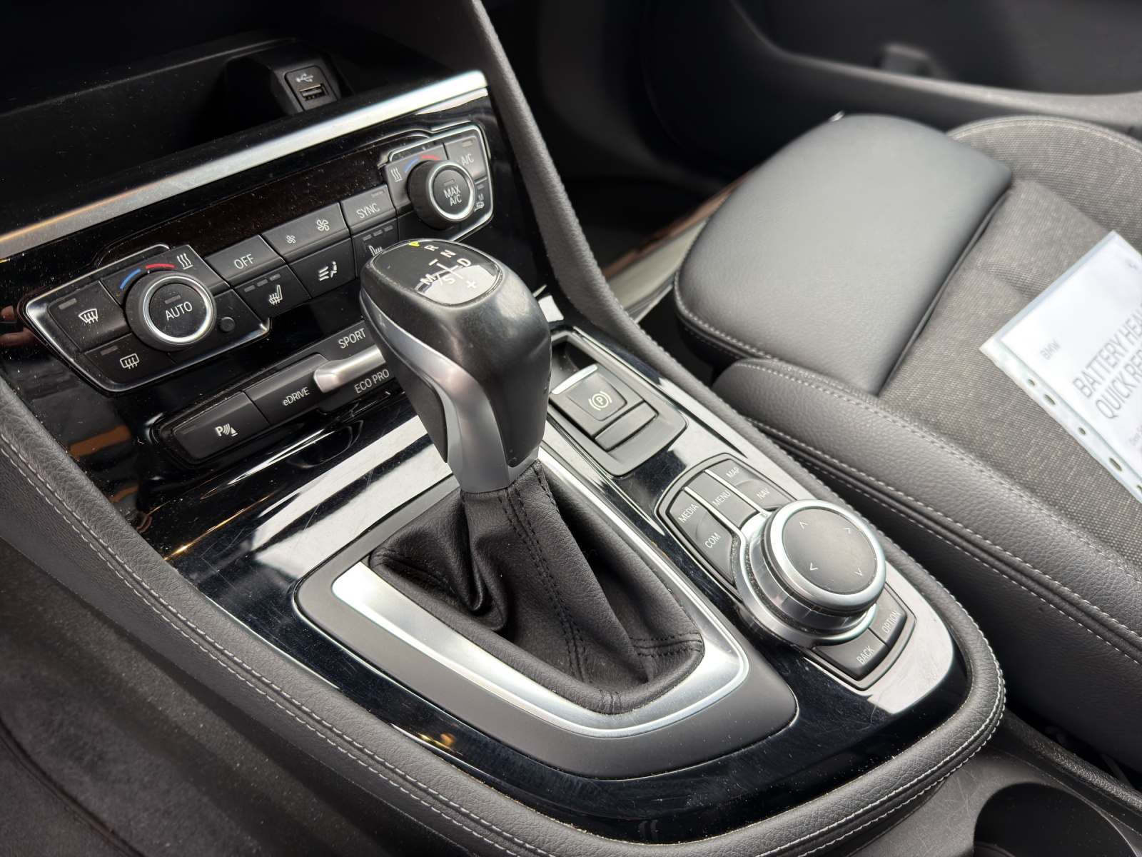 BMW 225xe ActiveTourer Sport-image-21