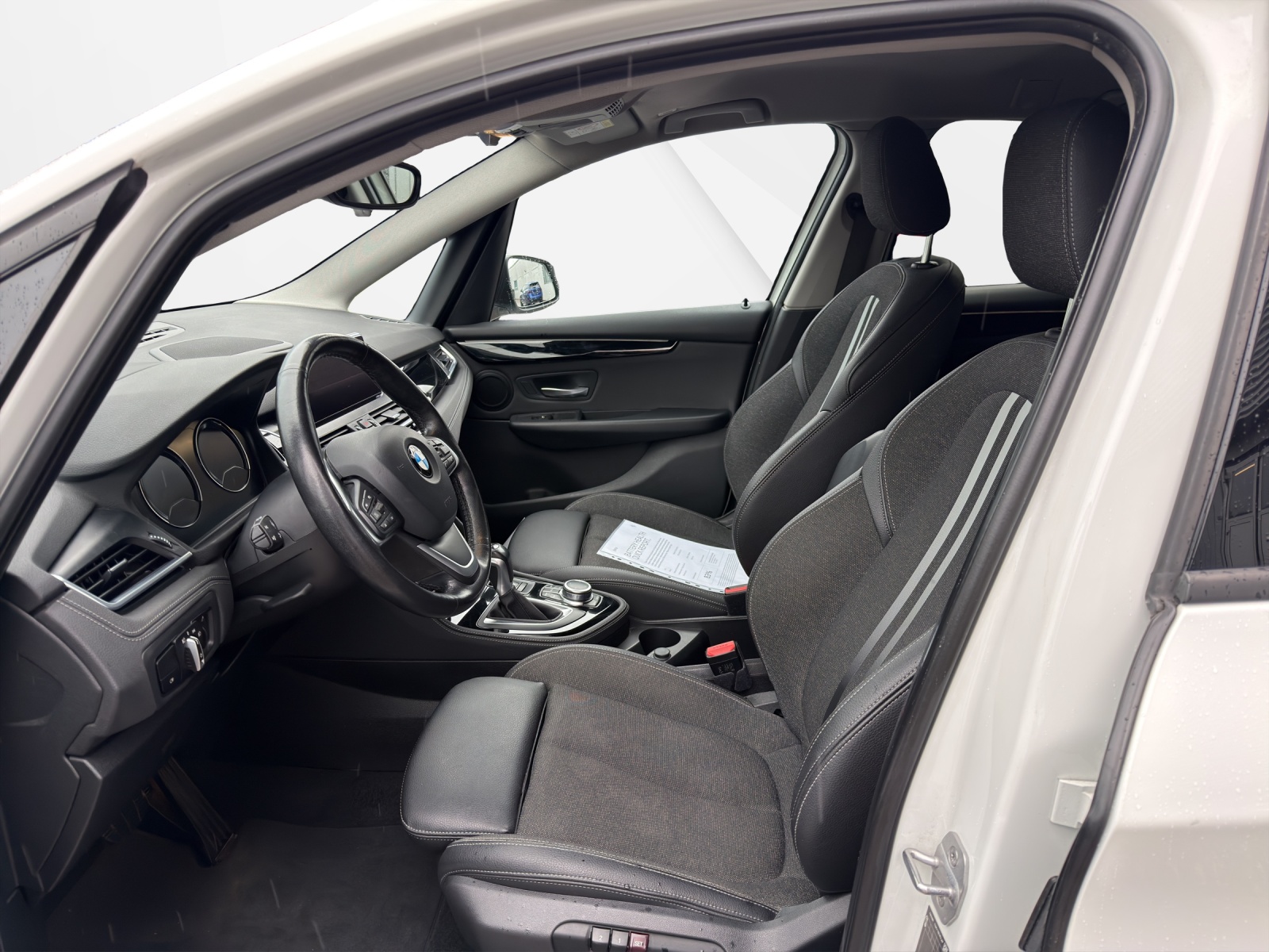 BMW 225xe ActiveTourer Sport-image-12