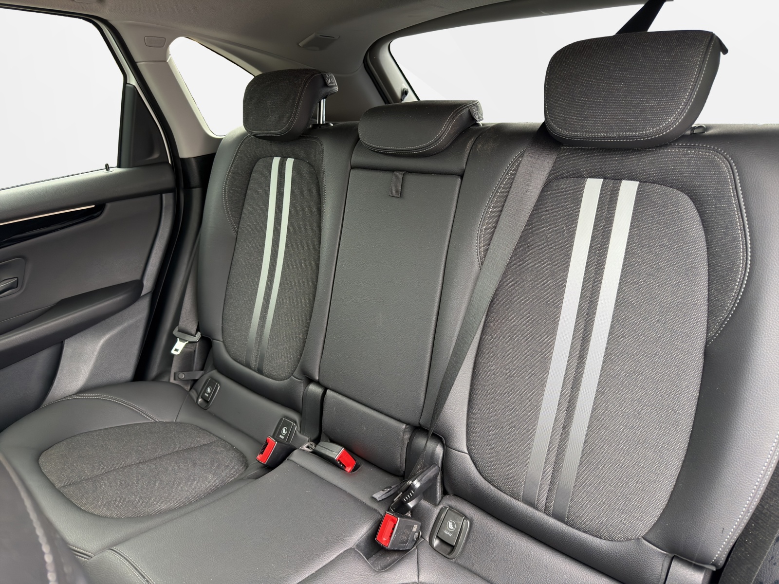 BMW 225xe ActiveTourer Sport-image-19