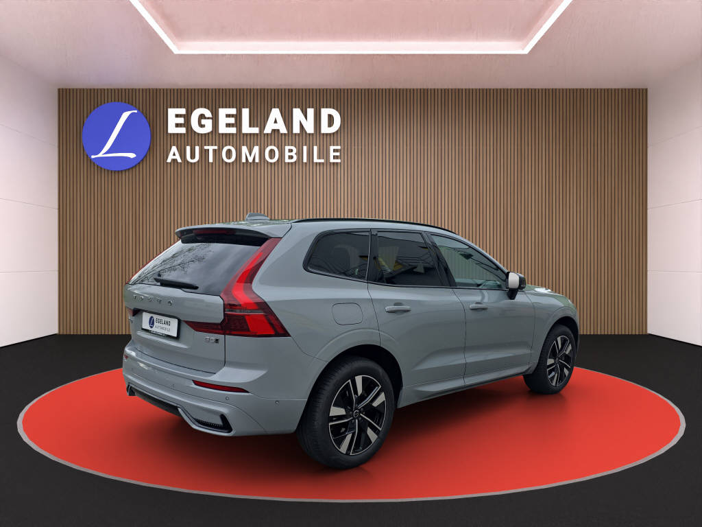 VOLVO XC60 2.0 B5 MH Plus Dark AWD-showroom-element-3