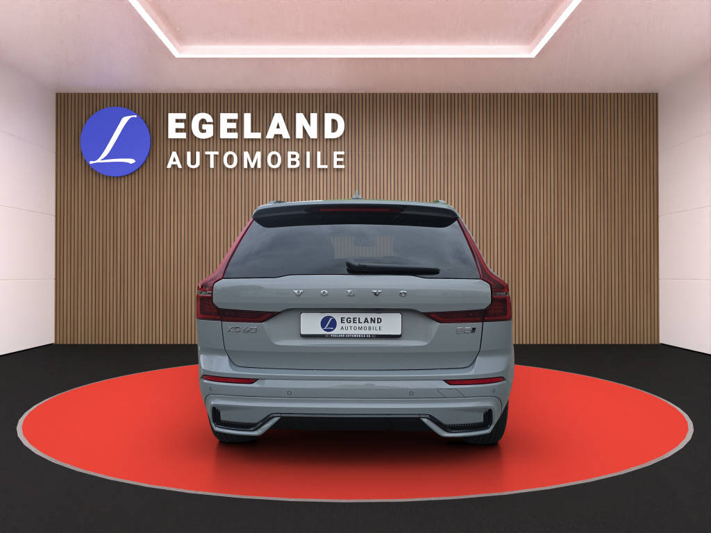 VOLVO XC60 2.0 B5 MH Plus Dark AWD-image-5