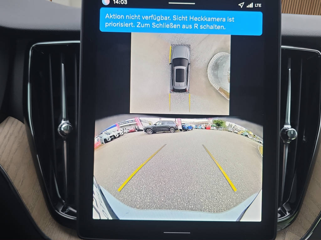 VOLVO XC60 2.0 B5 MH Plus Dark AWD-image-21