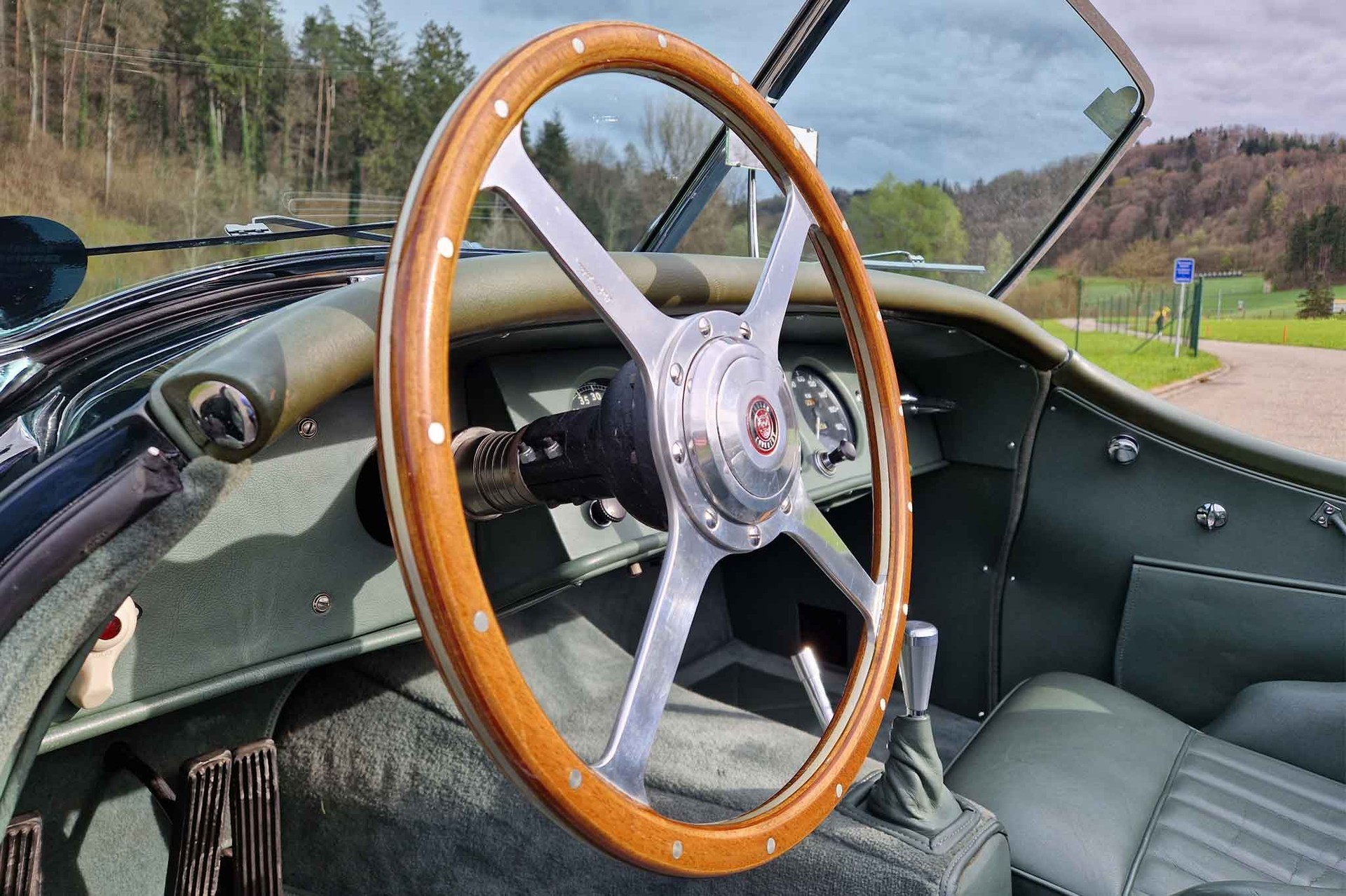 JAGUAR XK 120 OTS-image-12