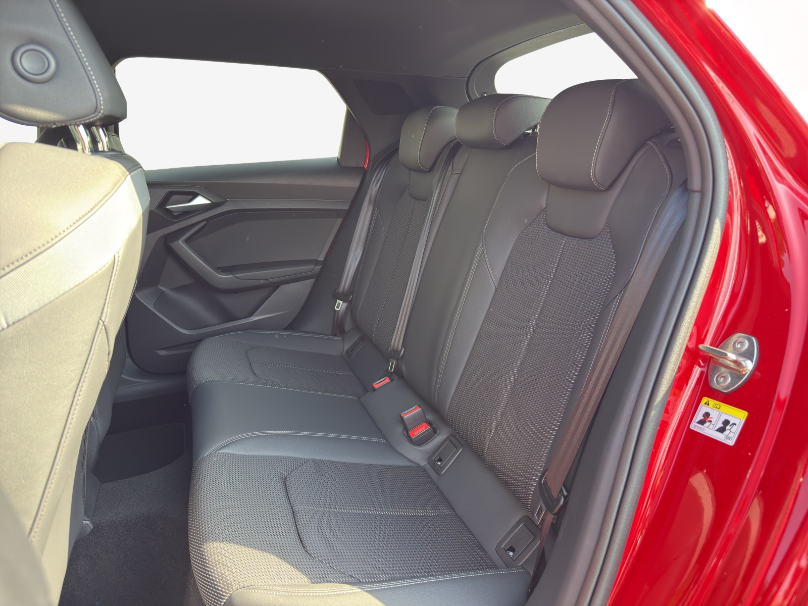 AUDI A1 Sportback 30 TFSI S-tronic-image-11