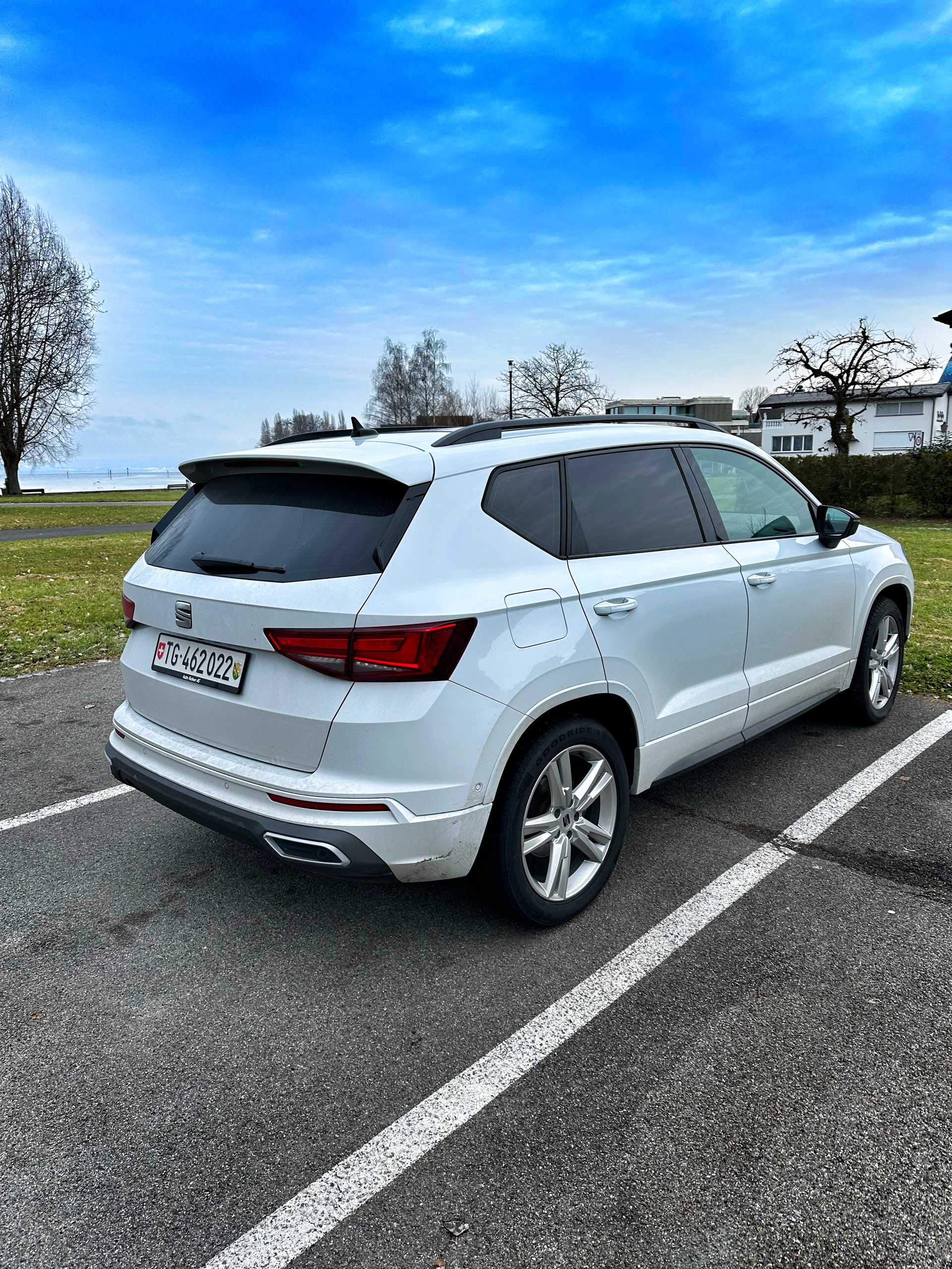 SEAT 2.0 TSI FR 4Drive DSG-image-2