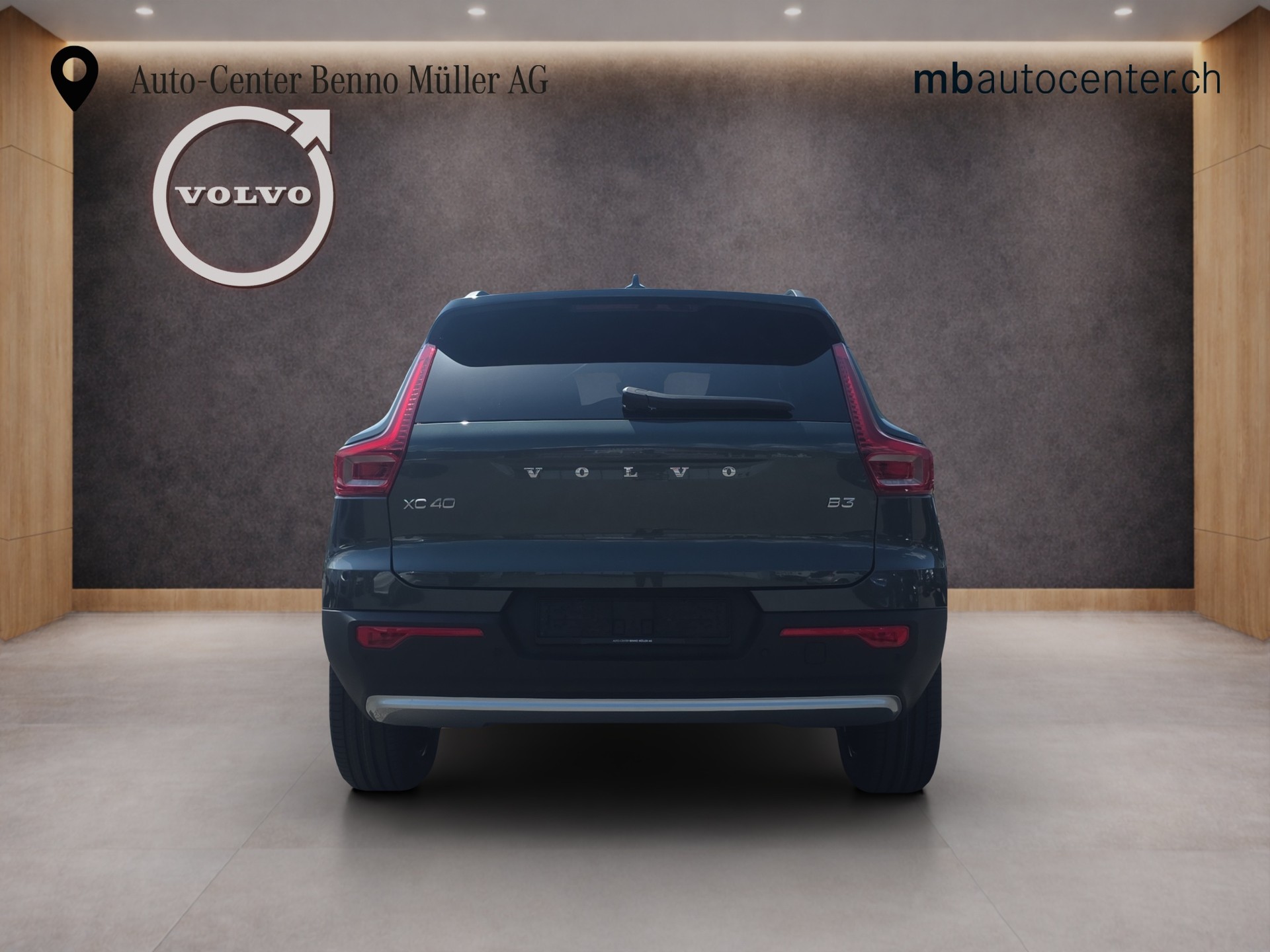 VOLVO XC40 2.0 B3 MH Core-showroom-element-3