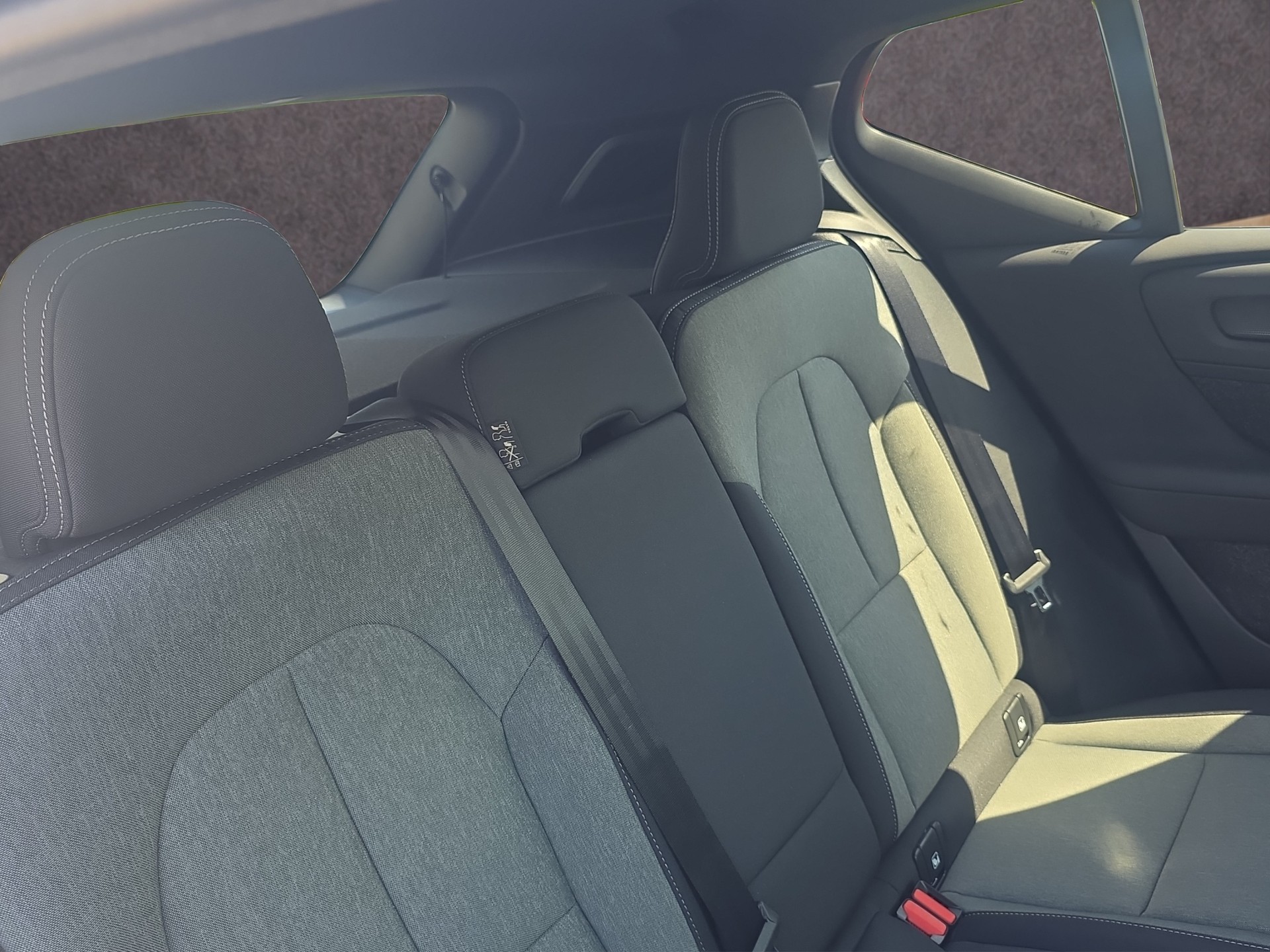 VOLVO XC40 2.0 B3 MH Core-image-13