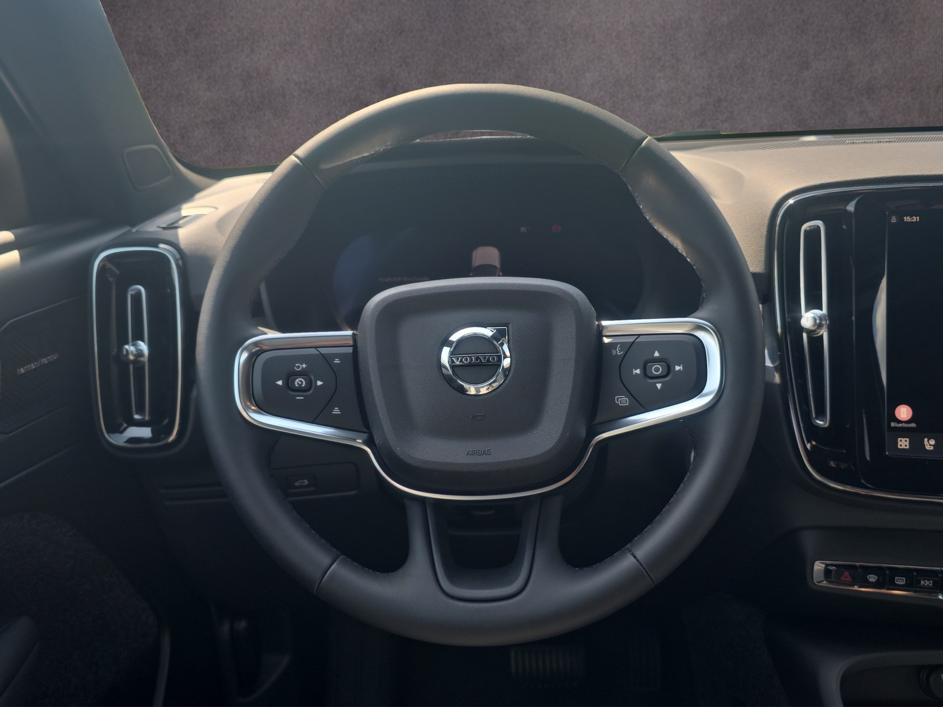 VOLVO XC40 2.0 B3 MH Core-image-16