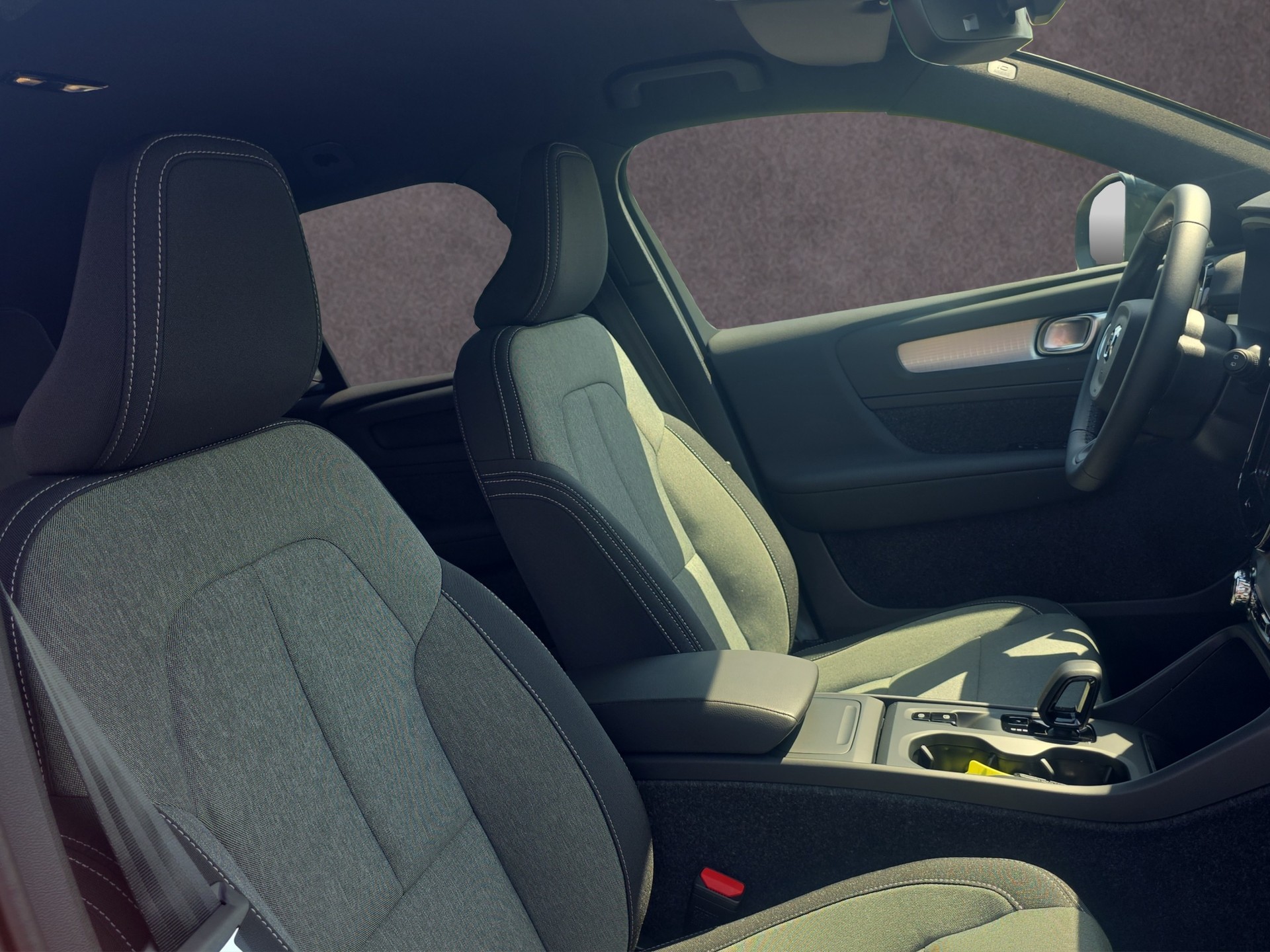 VOLVO XC40 2.0 B3 MH Core-image-12