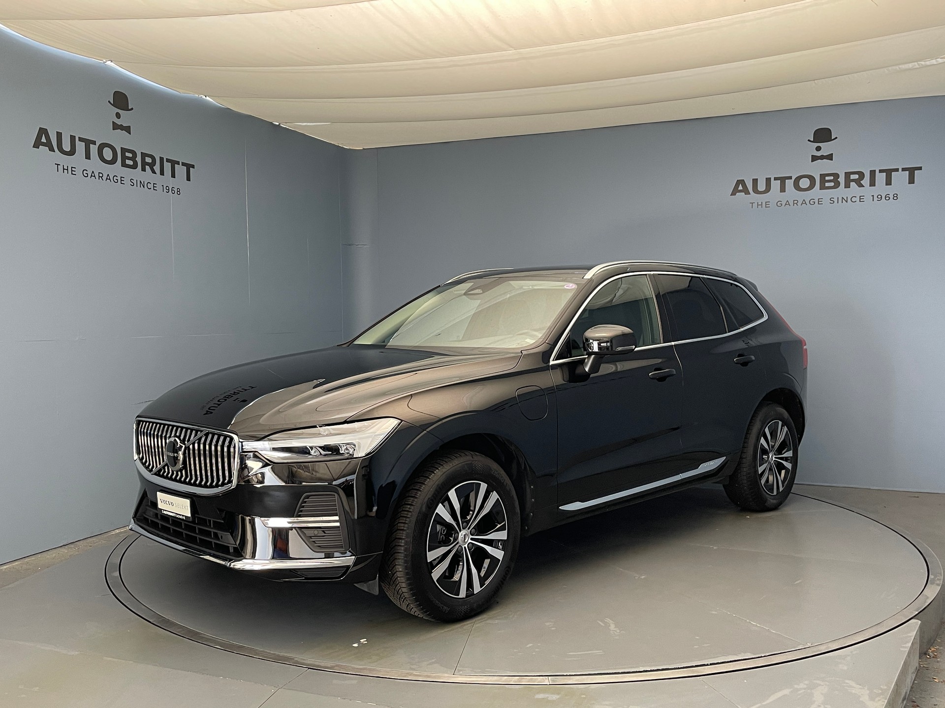 VOLVO XC60 2.0 T6 TE Core eAWD