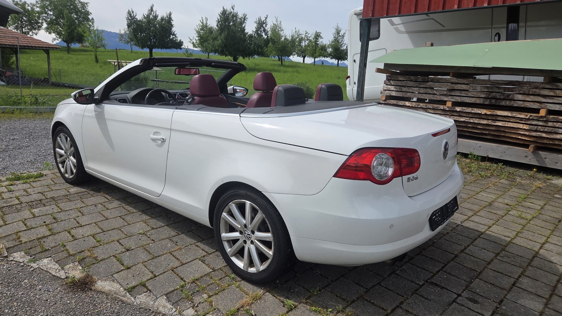 VW Eos 2.0 FSI Turbo Fashion DSG-image-9