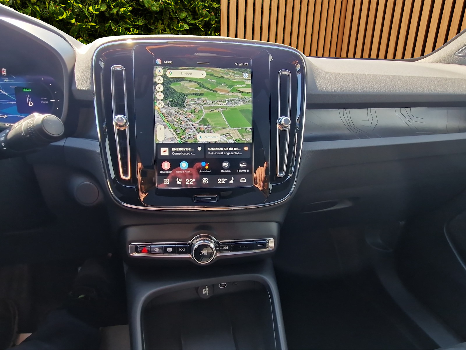 VOLVO C40 E80 Ultimate AWD-image-12