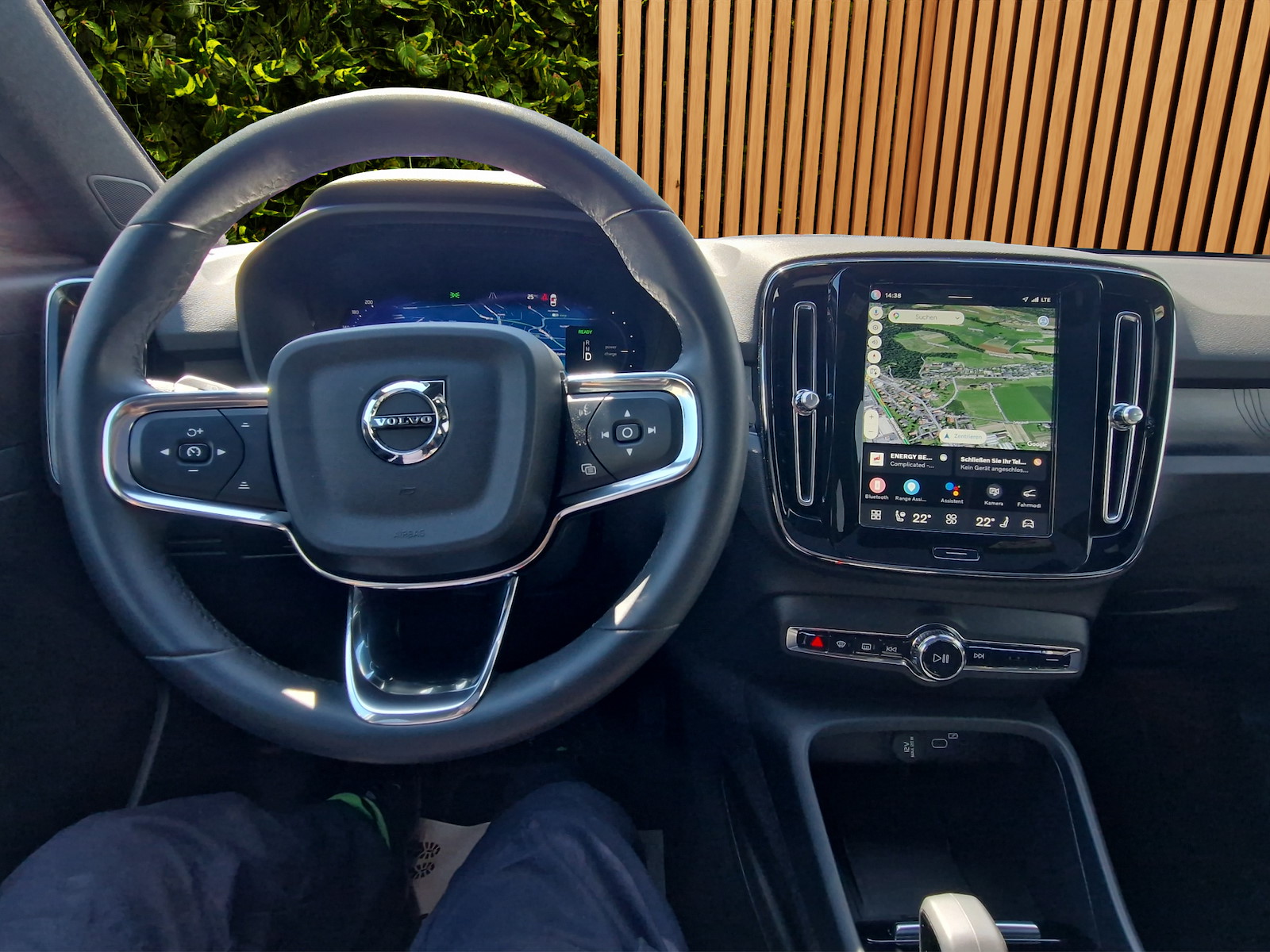 VOLVO C40 E80 Ultimate AWD-image-9