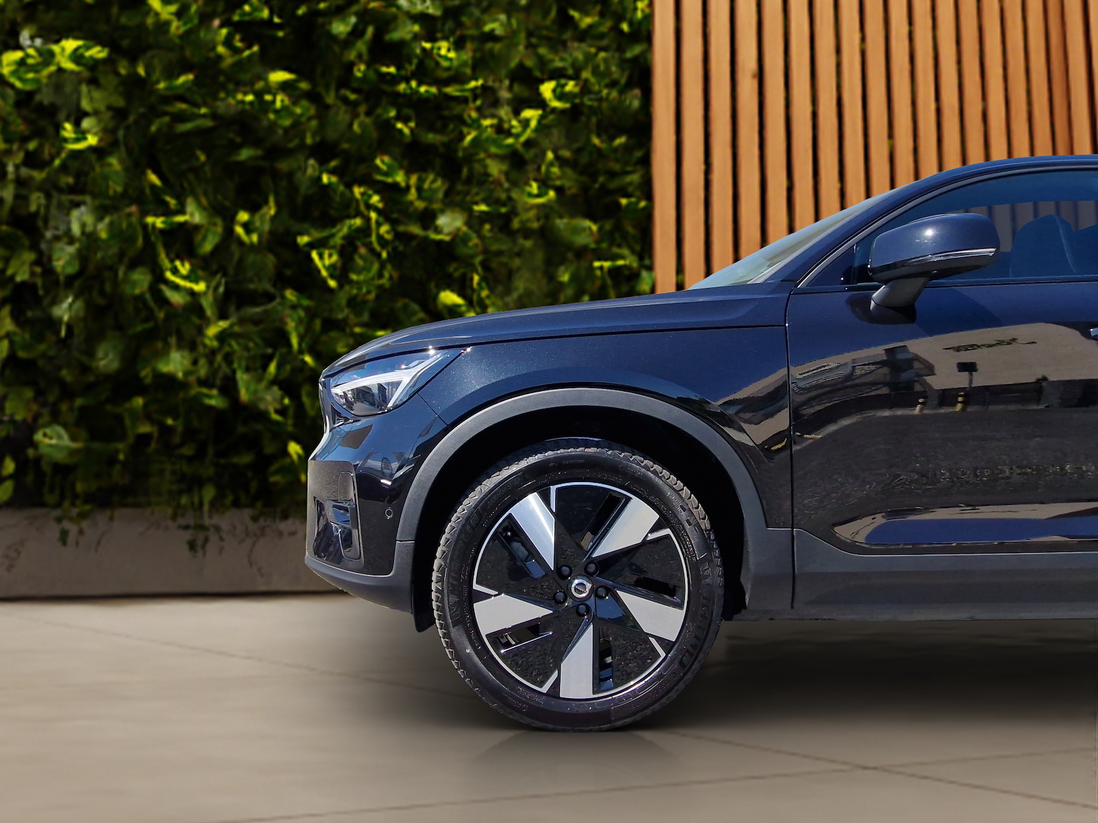 VOLVO C40 E80 Ultimate AWD-image-7