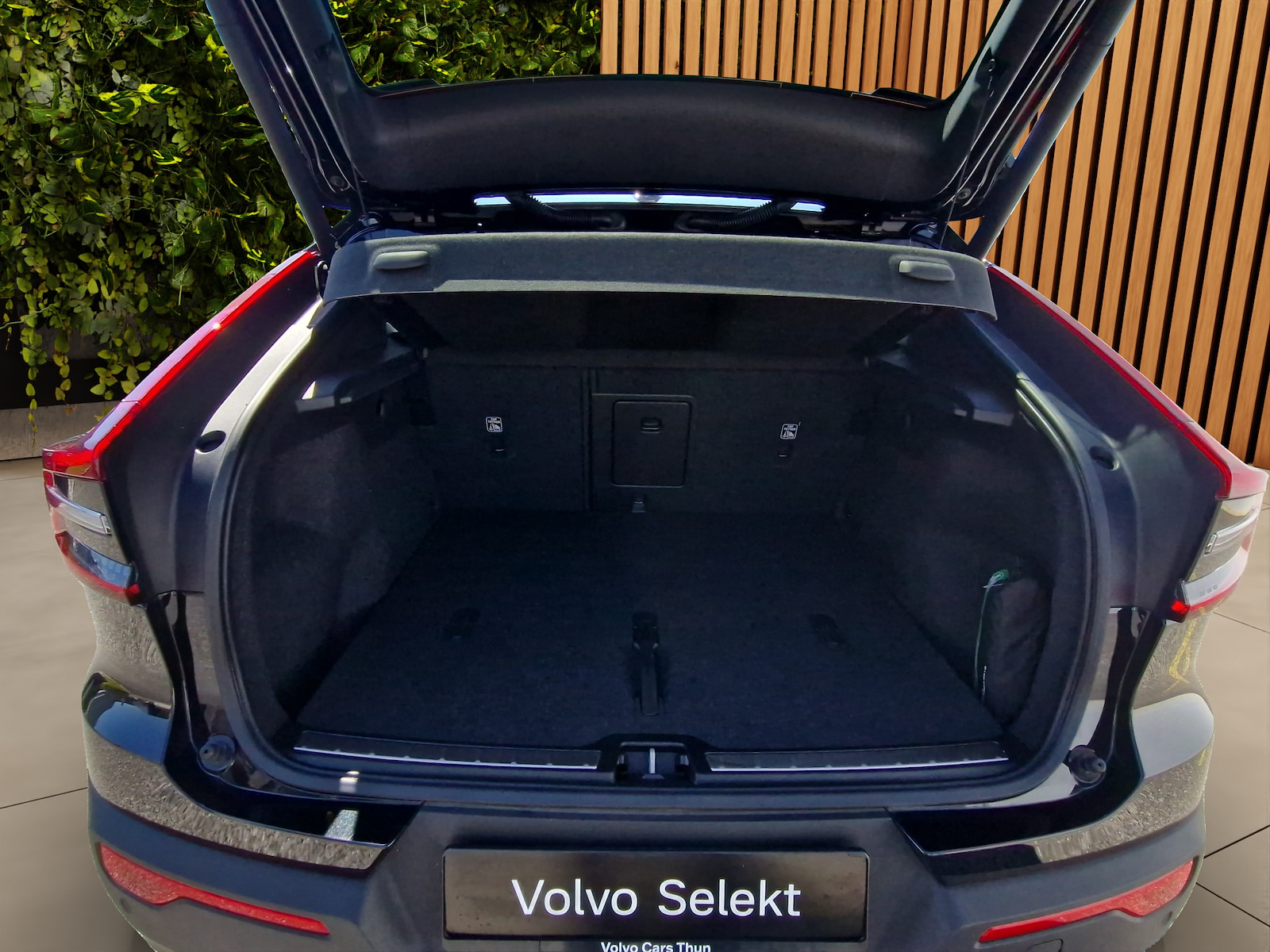 VOLVO C40 E80 Ultimate AWD-image-15