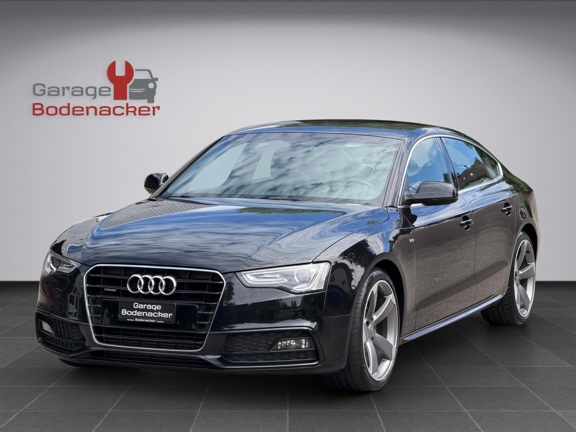 AUDI A5 Sportback 2.0 TFSI quattro * S Line *-showroom-element-1
