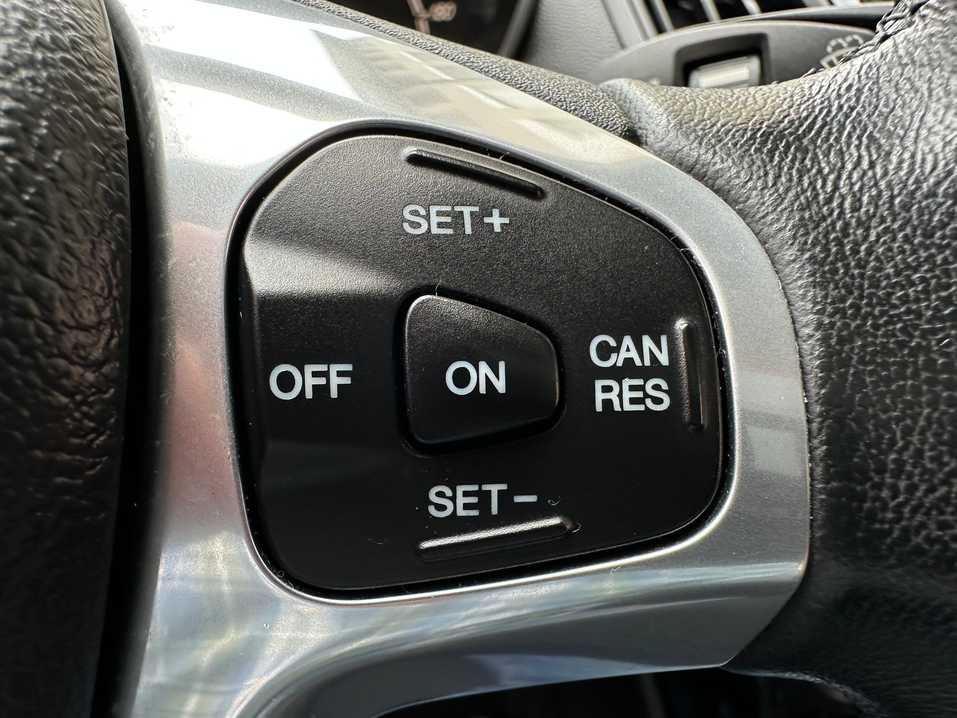 FORD B-Max 1.0 SCTi Titanium-image-22