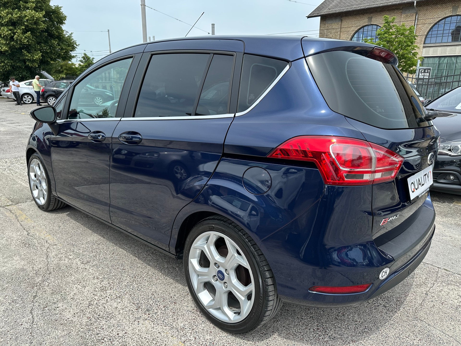 FORD B-Max 1.0 SCTi Titanium-image-5