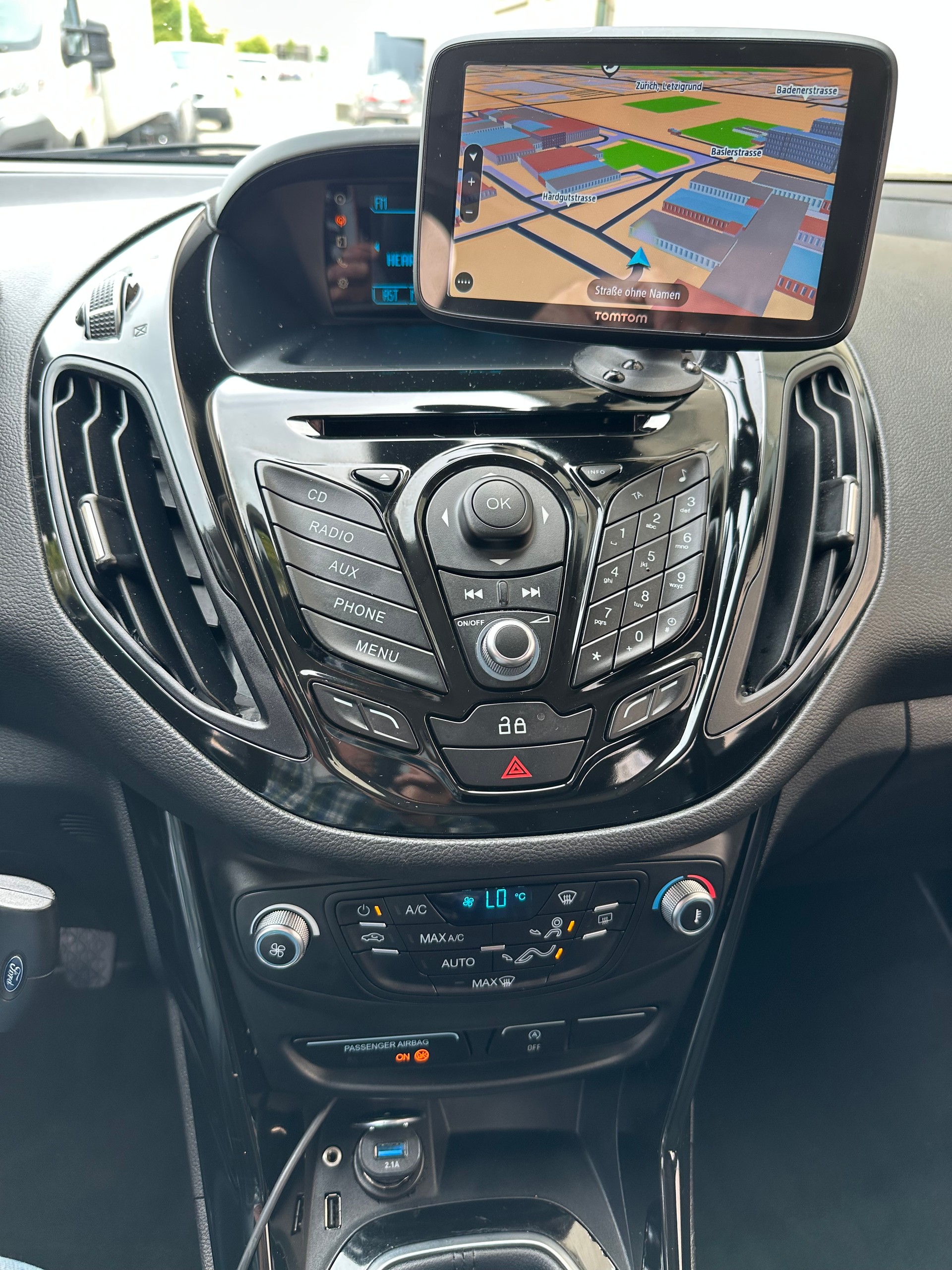 FORD B-Max 1.0 SCTi Titanium-image-18