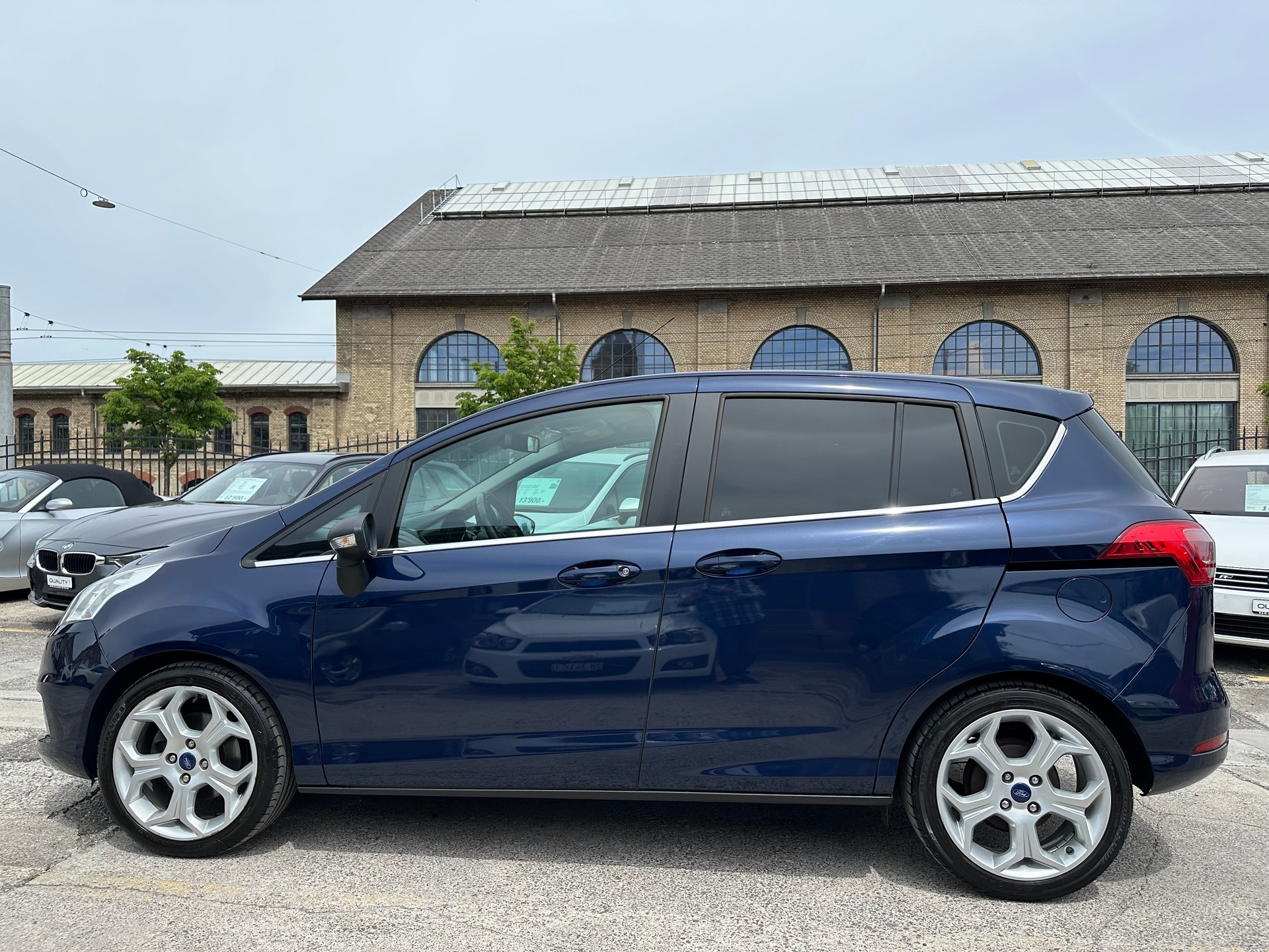 FORD B-Max 1.0 SCTi Titanium-showroom-element-3