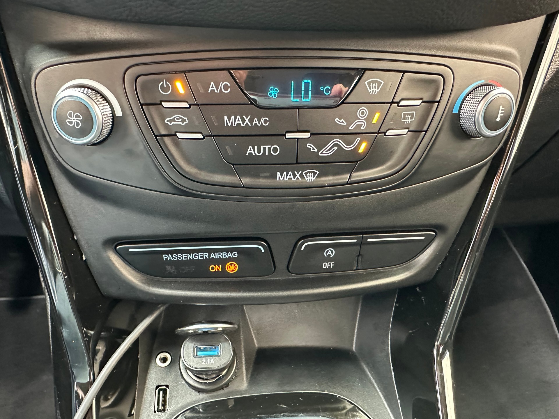 FORD B-Max 1.0 SCTi Titanium-image-20