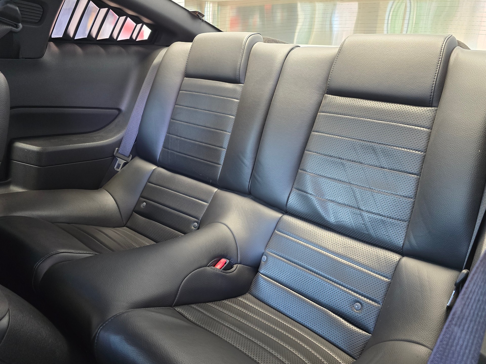 FORD Mustang Bullit-image-14