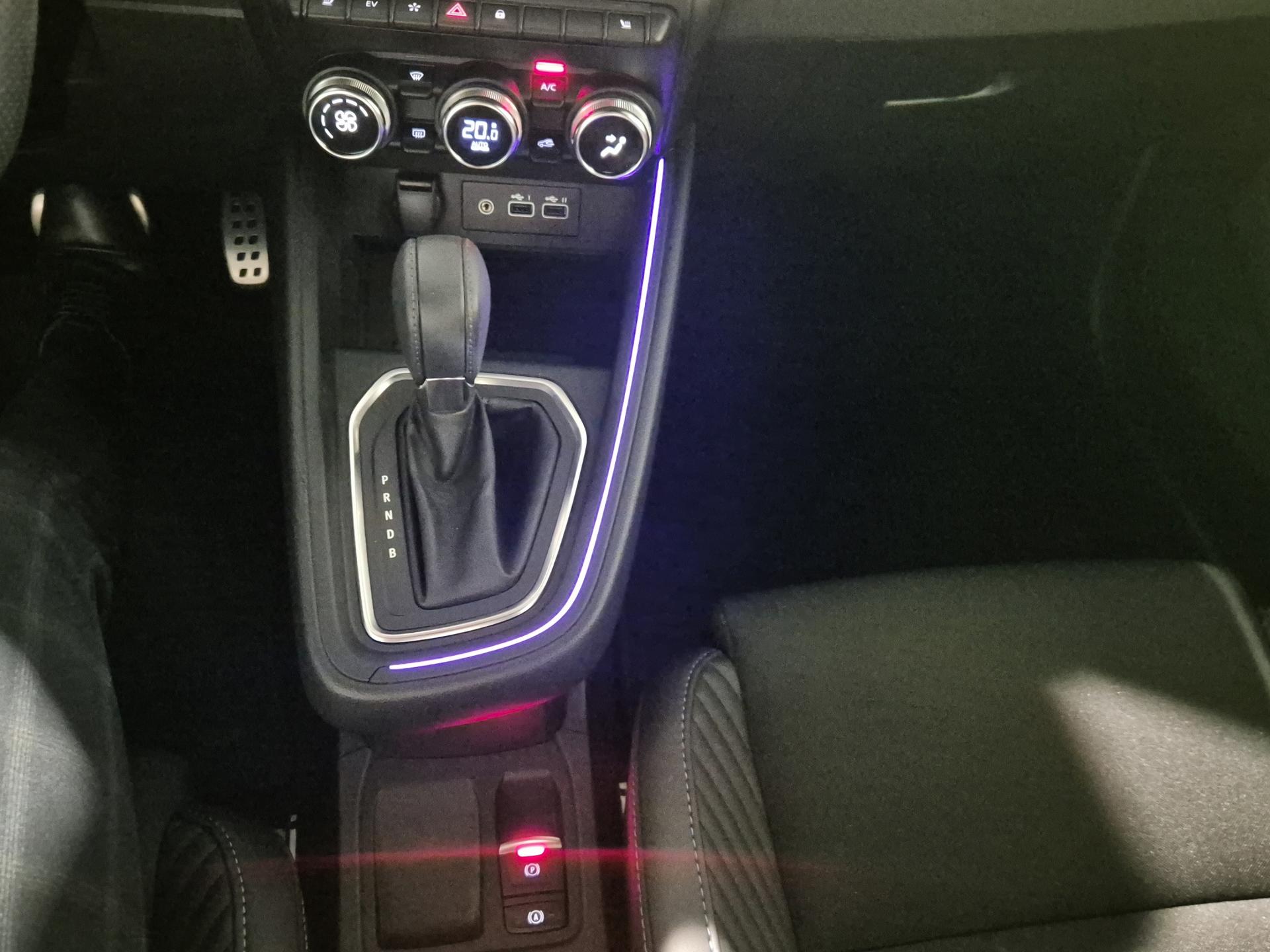 RENAULT Clio 1.6 E-Tech Esprit Alpine-image-11