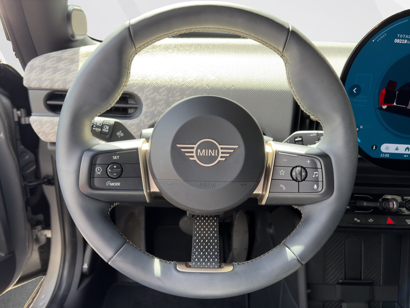 MINI Mini F66 2.0i Cooper S-image-11