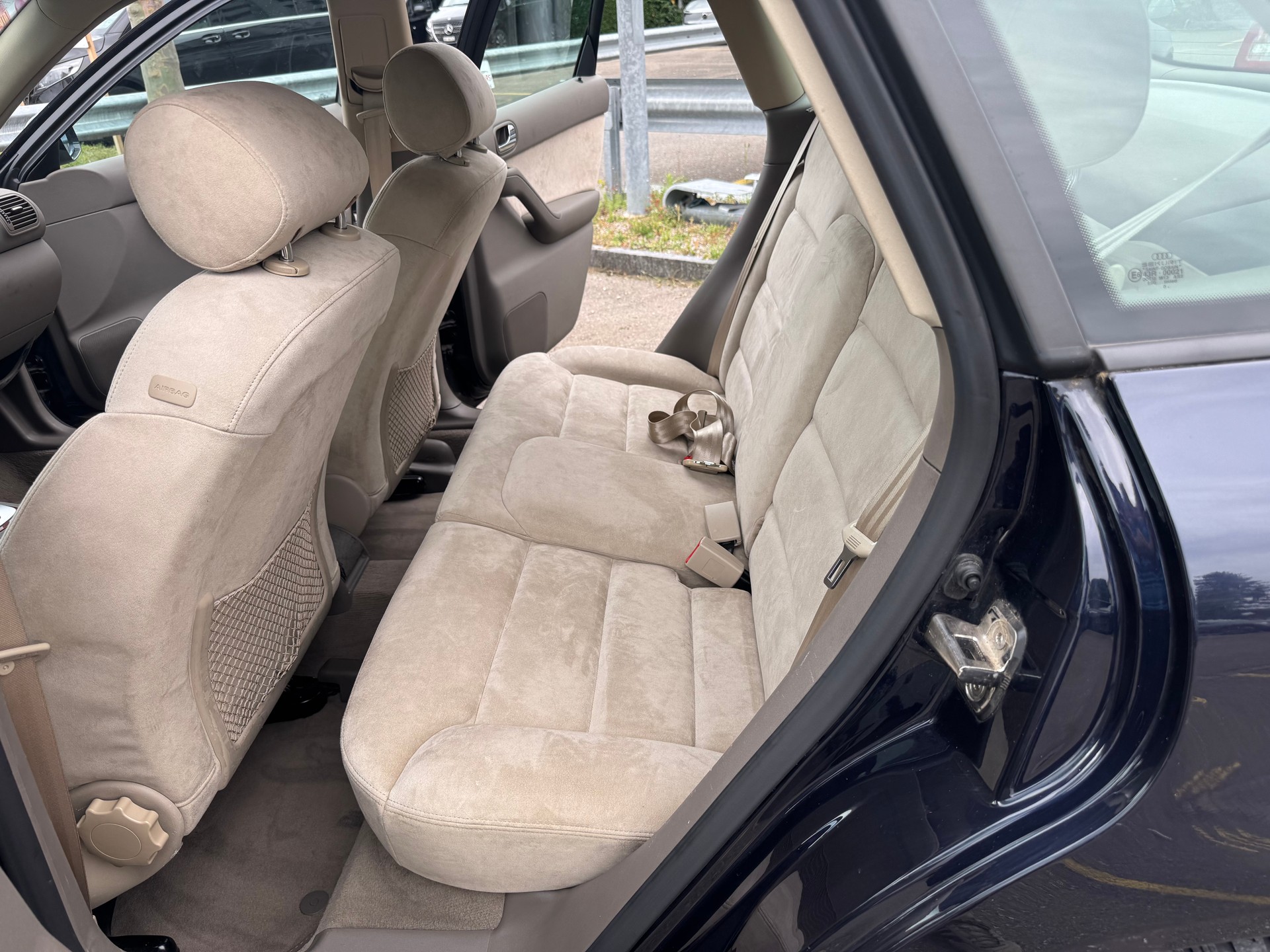 AUDI A3 1.8 T Attraction-image-5