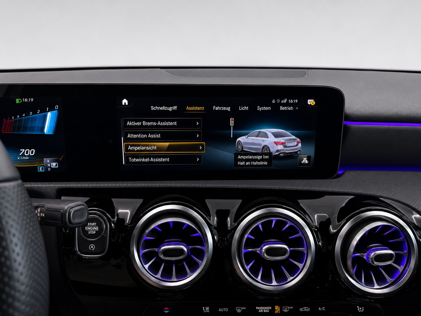MERCEDES-BENZ A 35 AMG 4Matic Speedshift Limousine-image-26