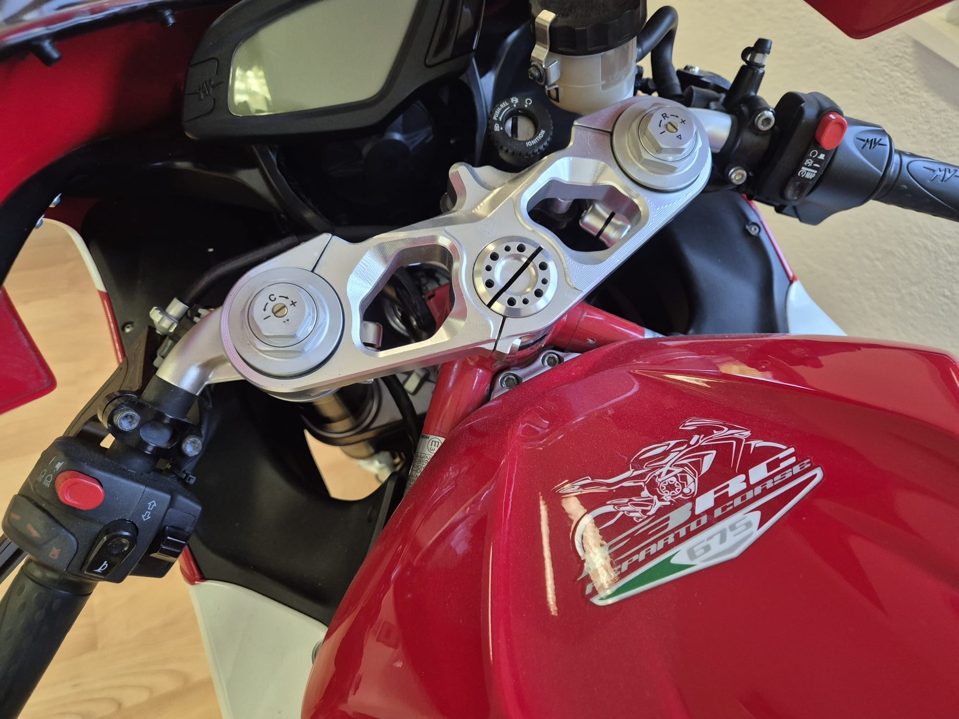 MV AGUSTA F3 675 ABS (35kW)-image-7