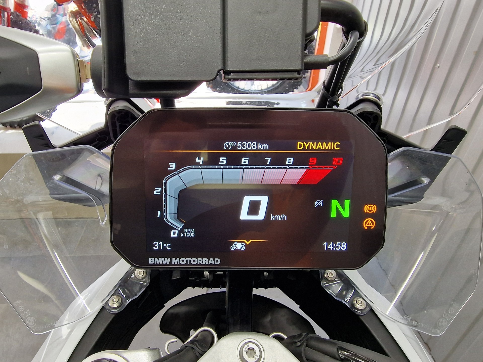BMW R 1300 GS-image-6